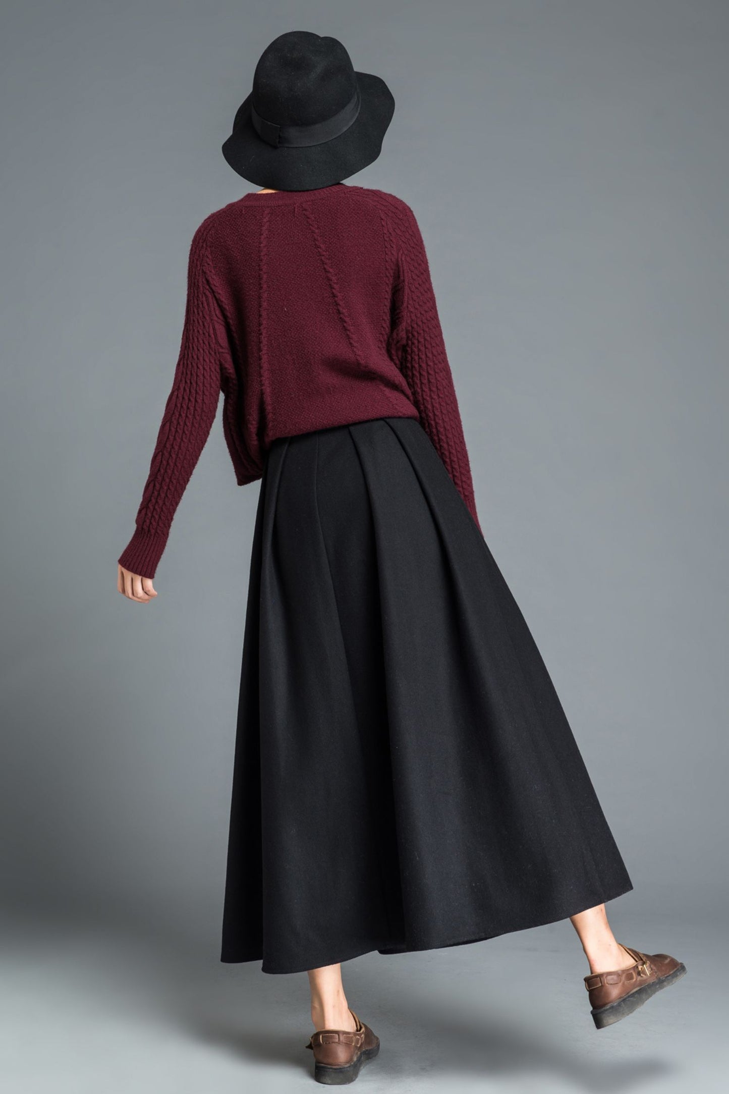 Fit and flare black long wool skirt C1208