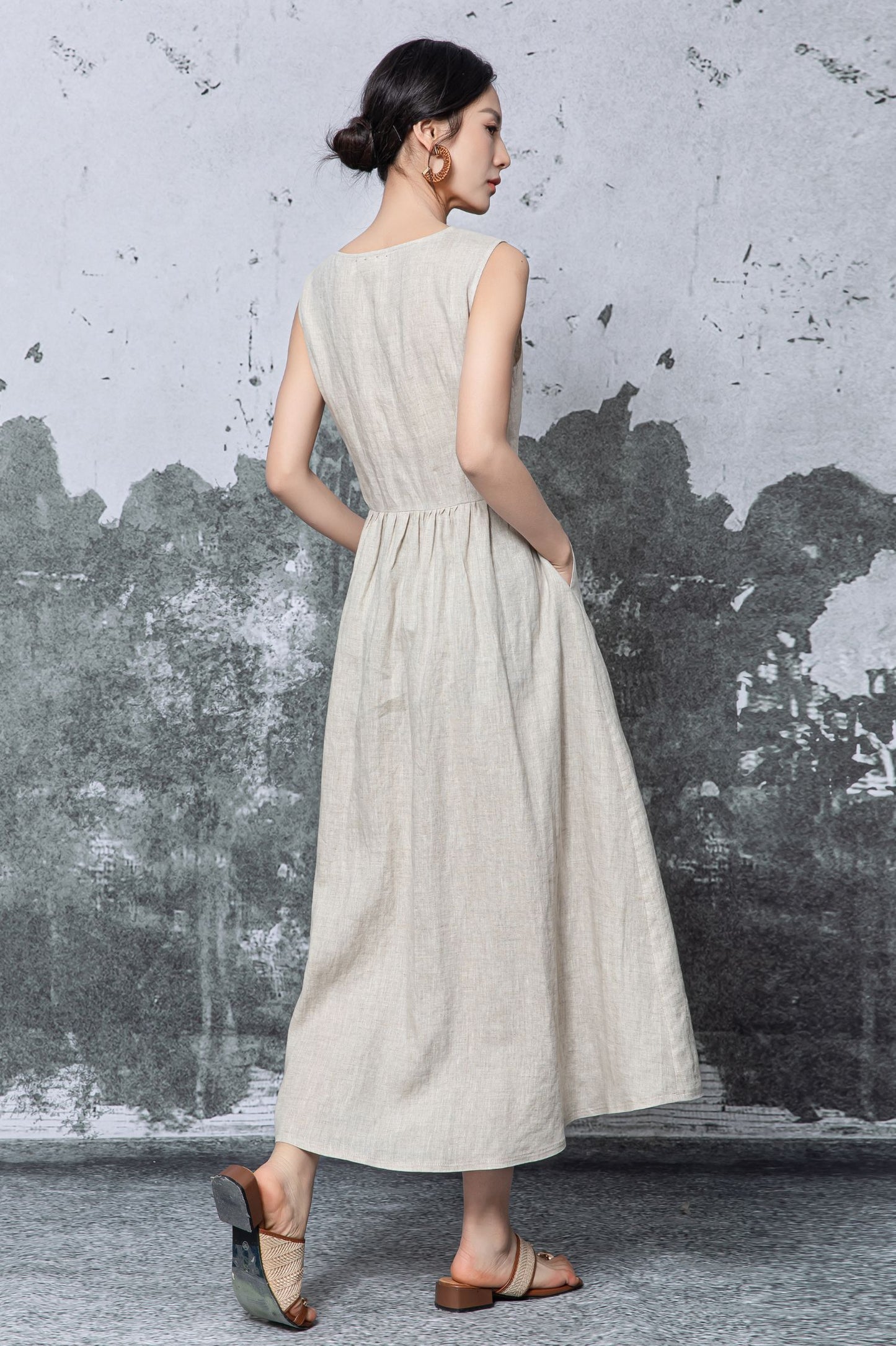 Natural Linen Maxi Dress - Sleeveless A-Line with Smocked Waist c5468