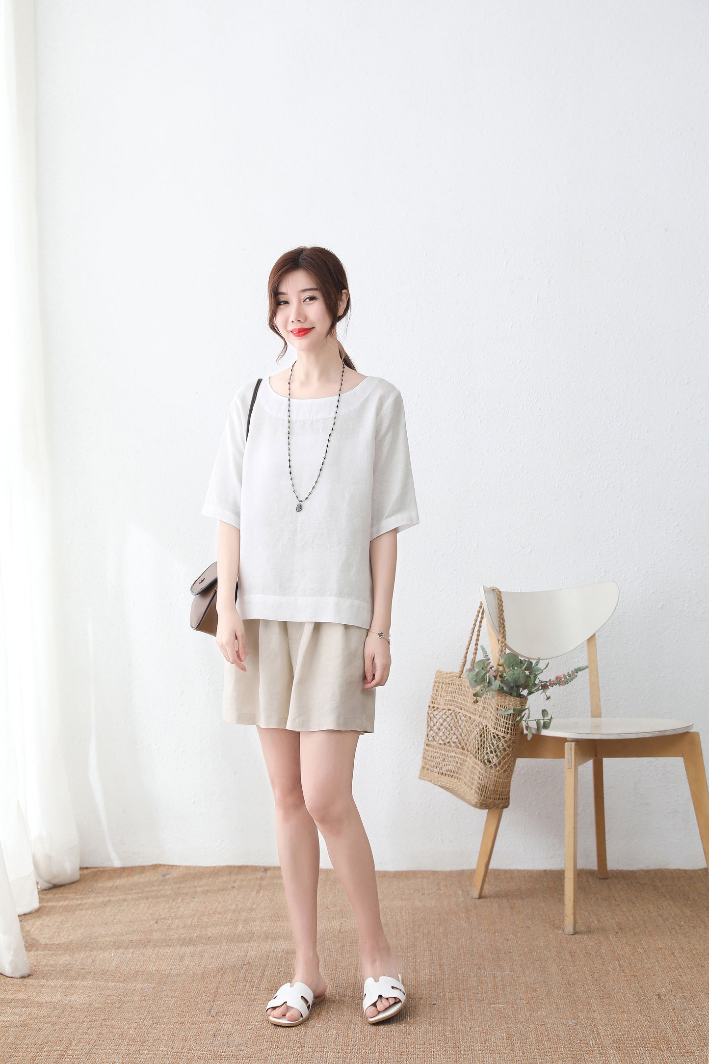 White Short sleeve summer linen blouse C4849