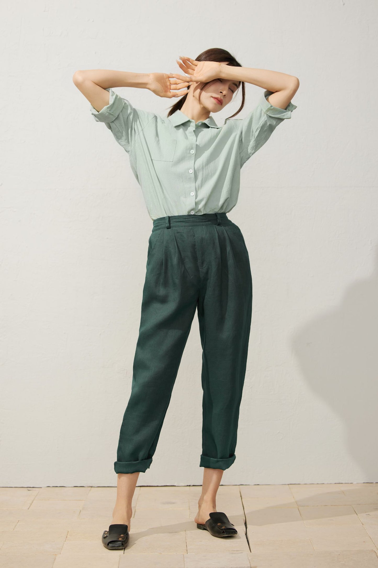 Women's Stylish Green Linen Pants C3935
