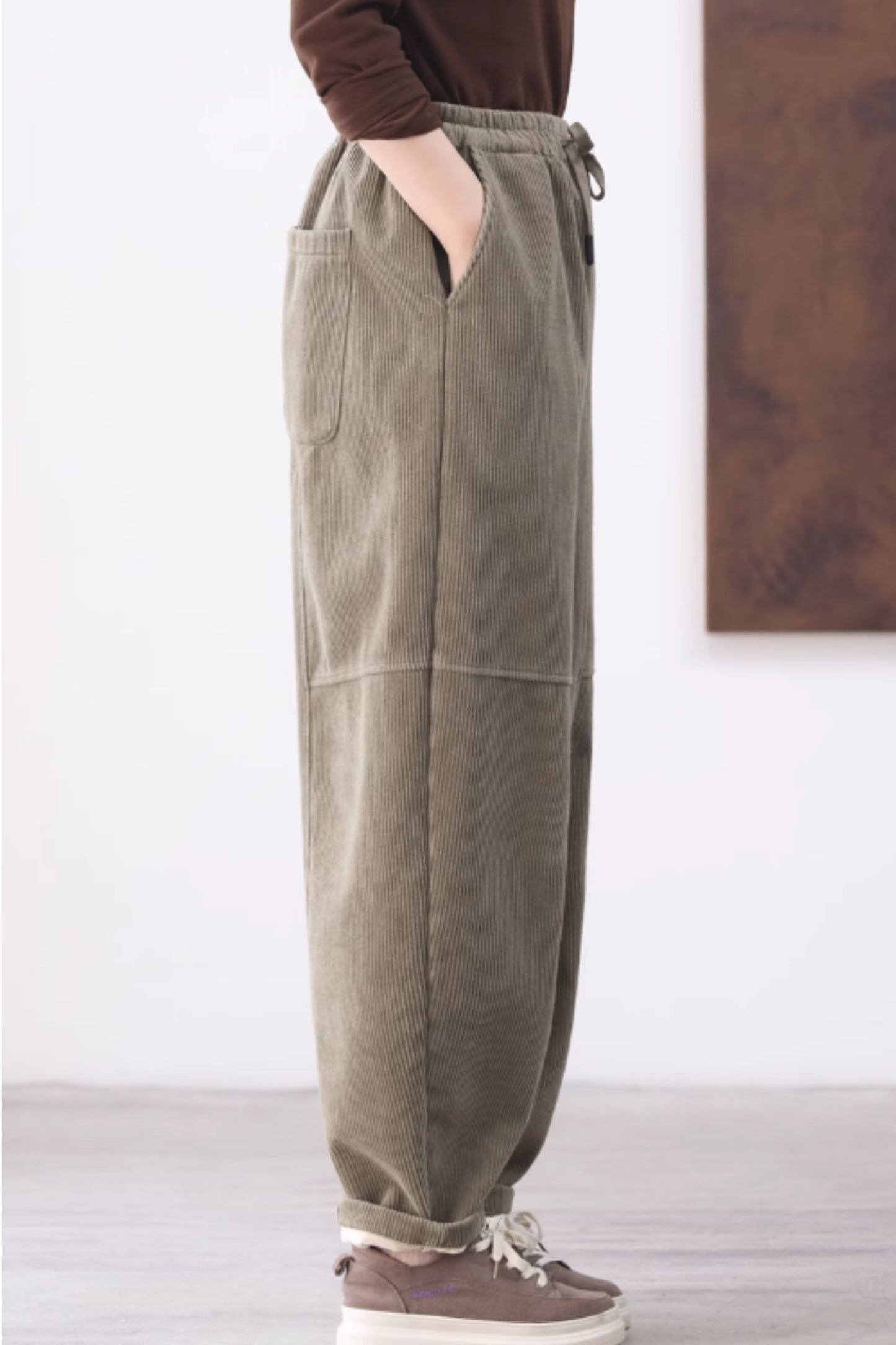 Loose fitting long corduroy pants C5108