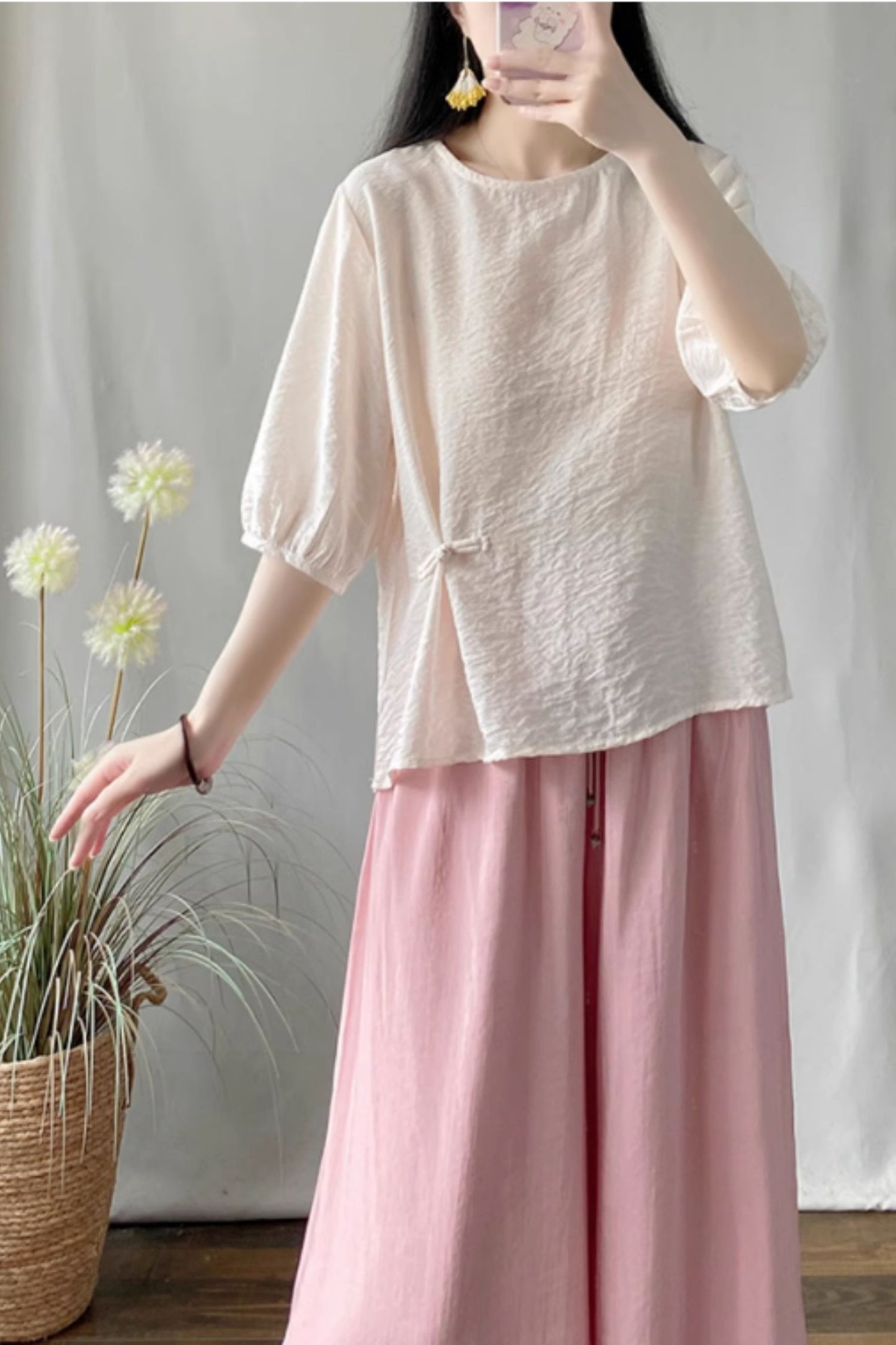 Loose fitting casual summer linen blouse C5052