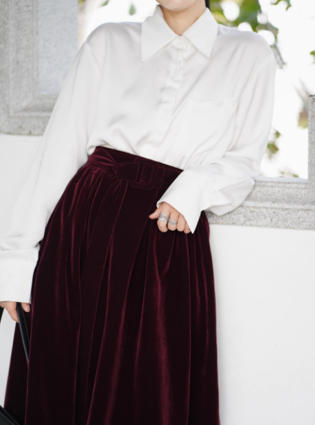 A line skater knee length velvet skirt C4541