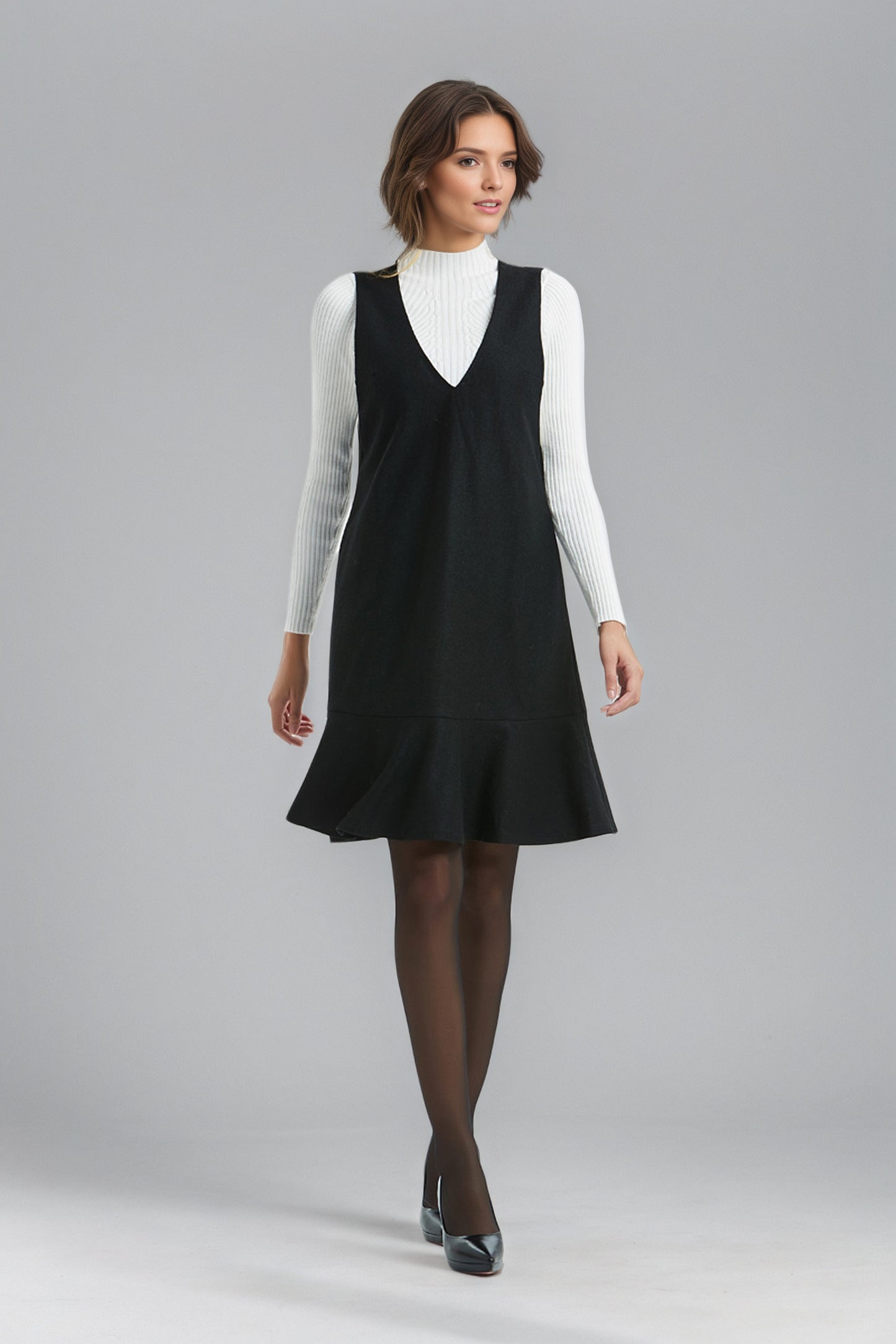 Black Sleeveless Wool Apron Dress C5140