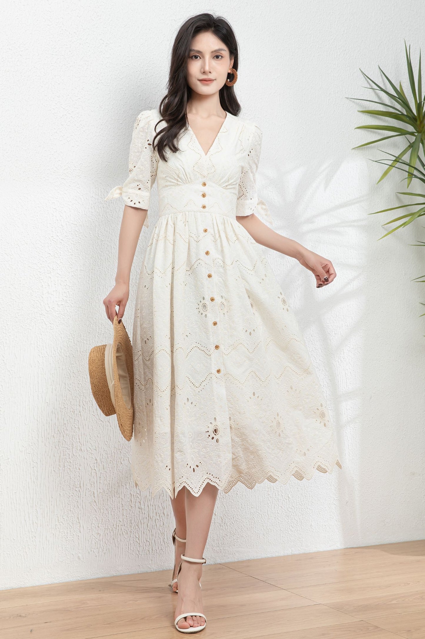 Cream White Embroidered Cotton Midi Dress c4980