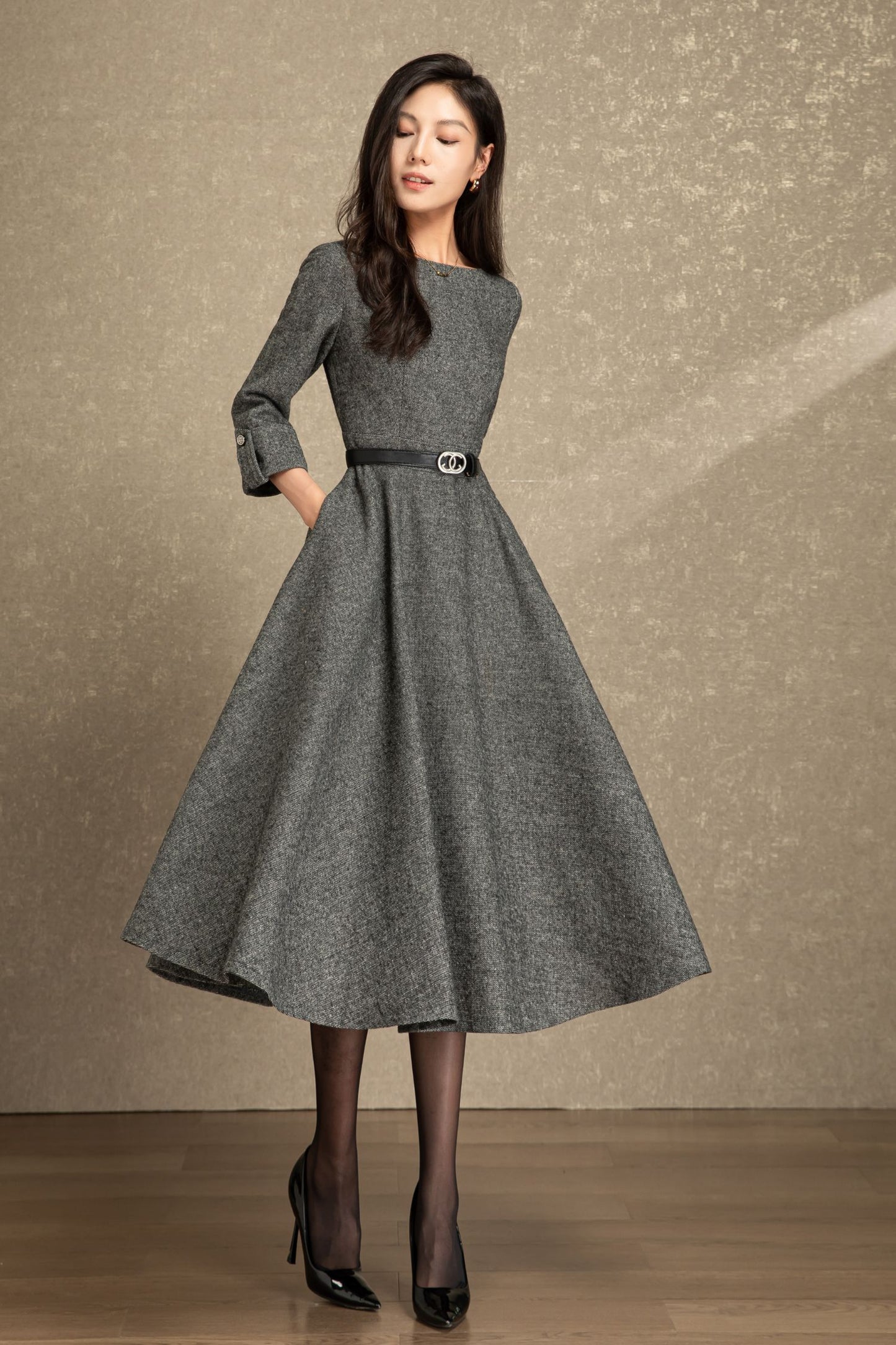 Gray midi fit and flare wool dress C4495