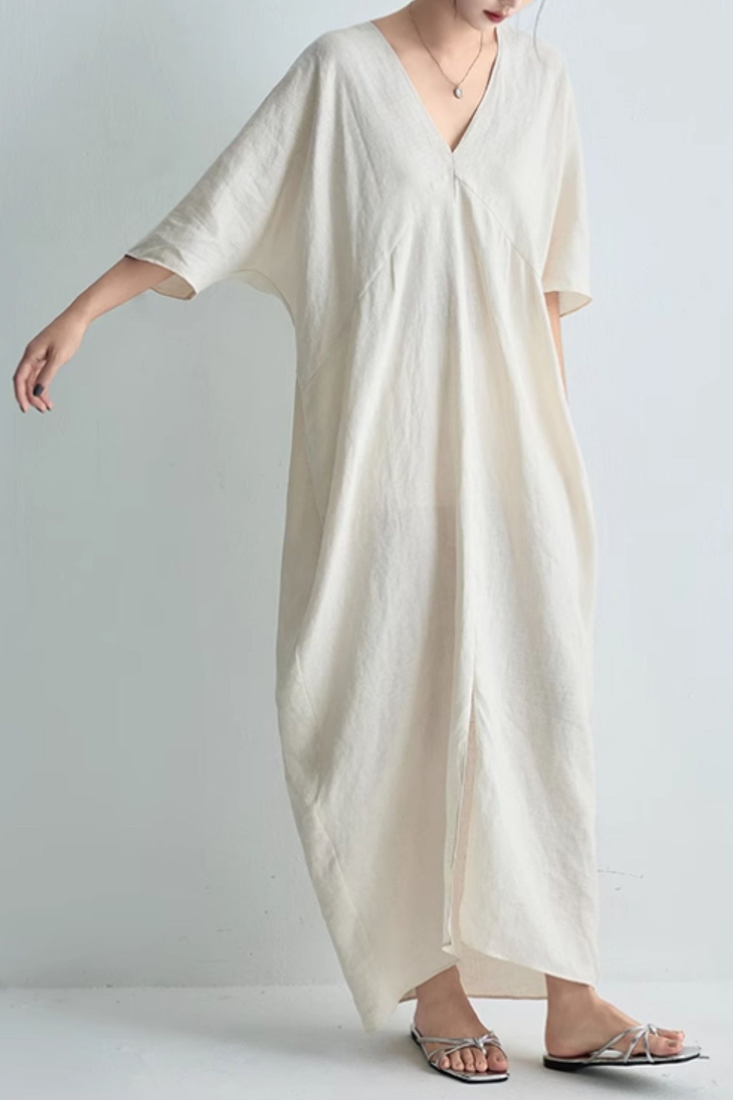 Loose fitting summer long linen dress C5063