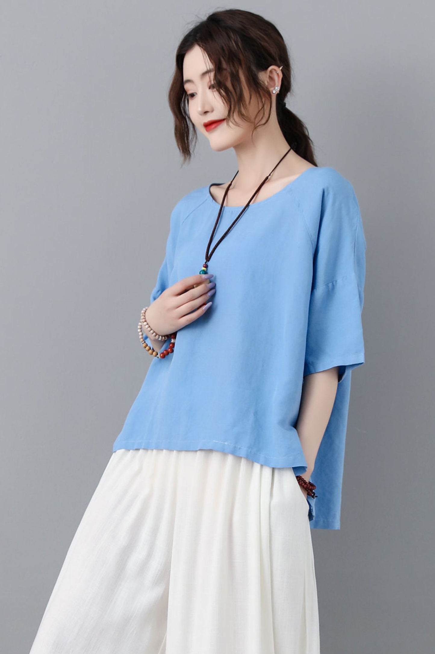 Loose fitting blue linen blouse C2302