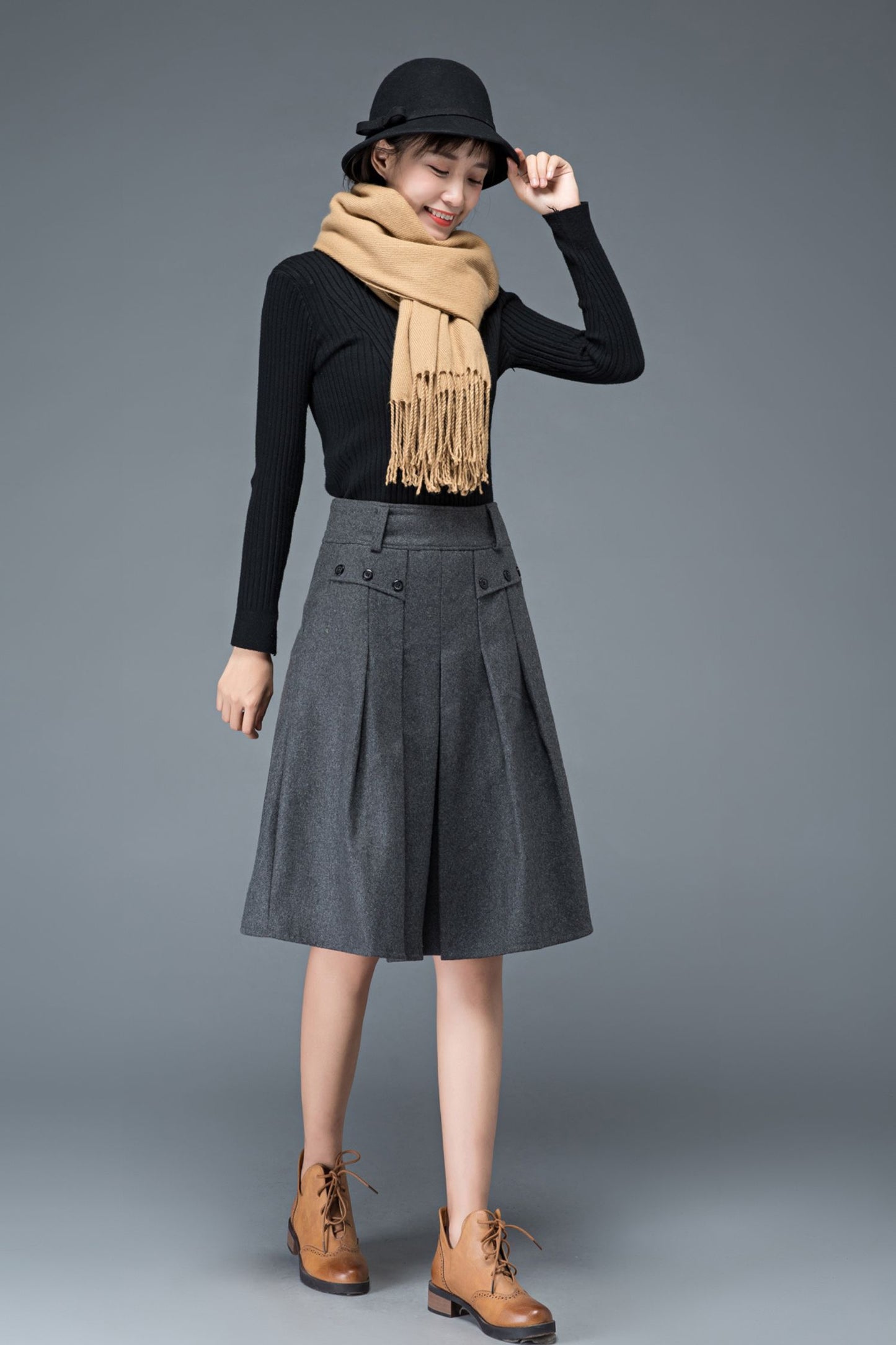 Knee length gray winter wool skirt C1195