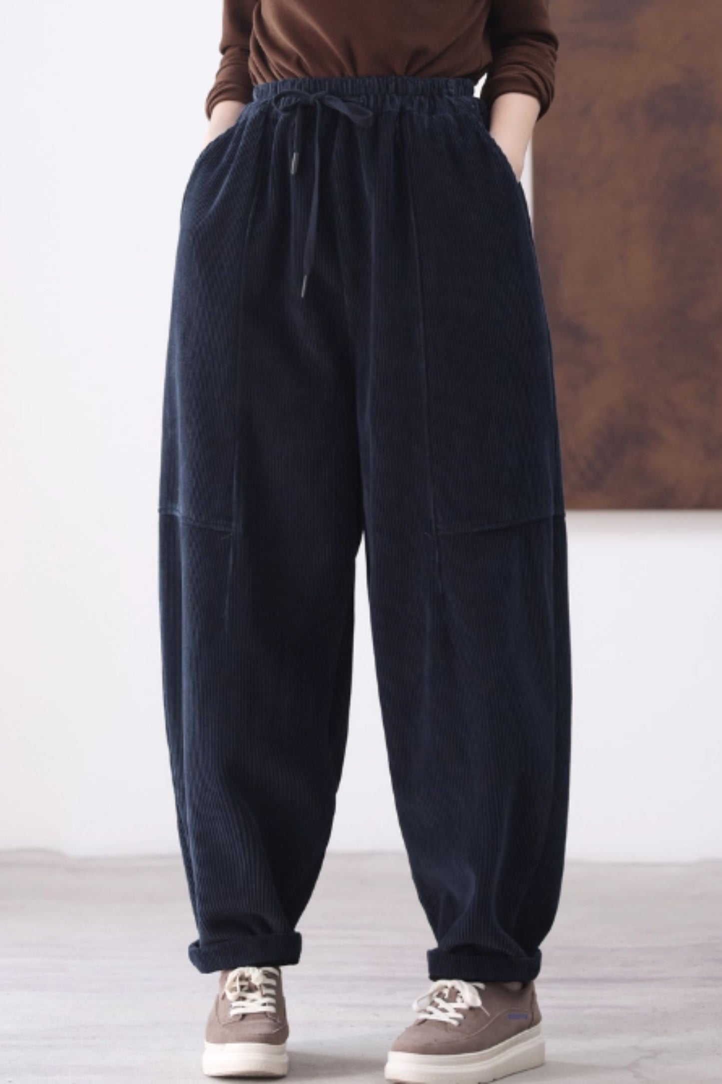 Loose fitting long corduroy pants C5108