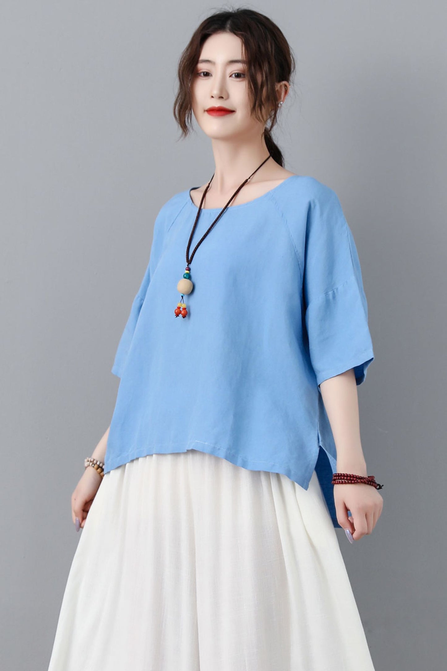 Loose fitting blue linen blouse C2302