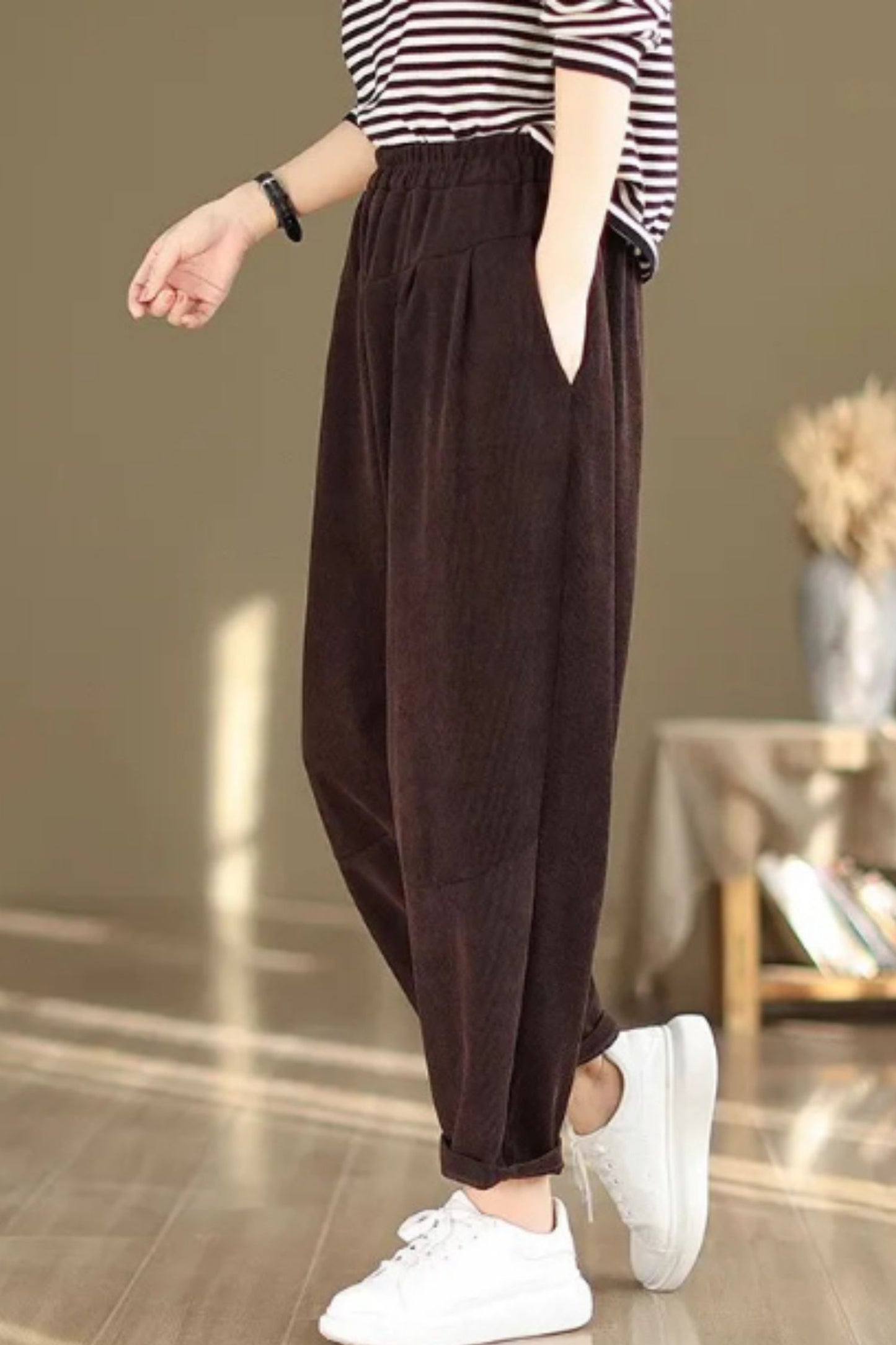 Elastic waist loose fitting corduroy pants C5126