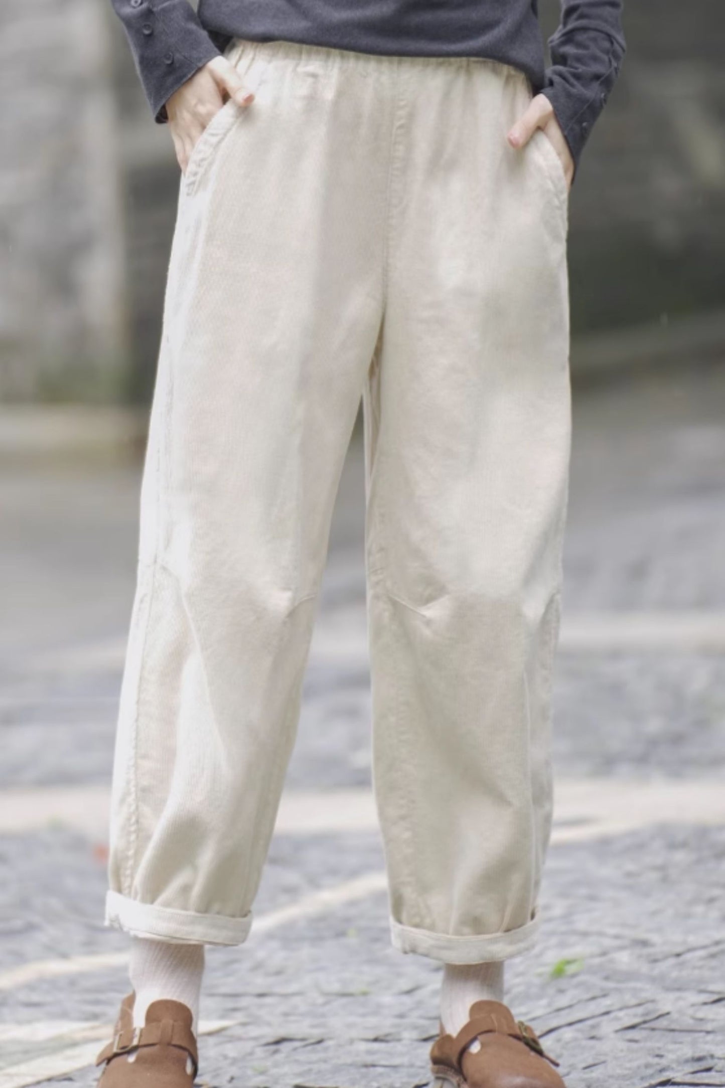 Elastic waist loose fitting corduroy pants C5128