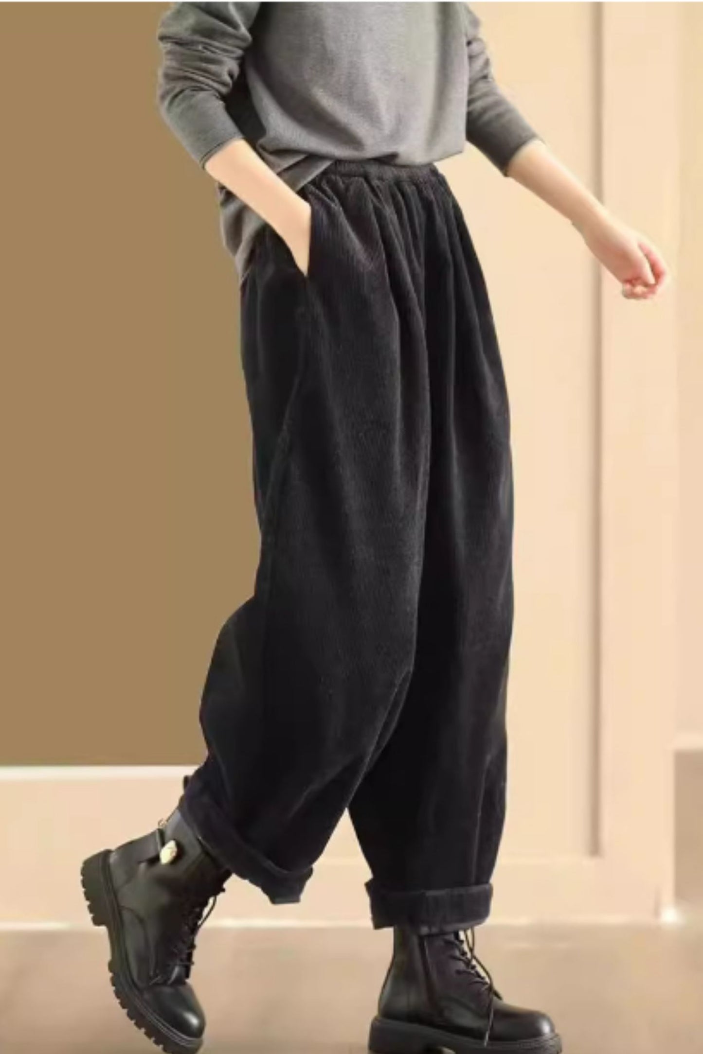 Elastic waist loose fitting corduroy pants C5125