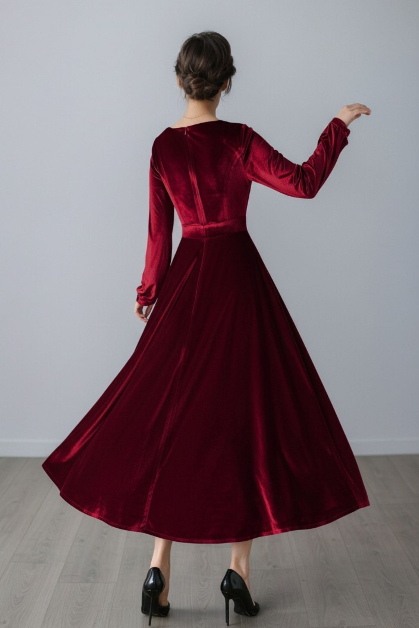 Elegant Burgundy Velvet Long Dress C5357