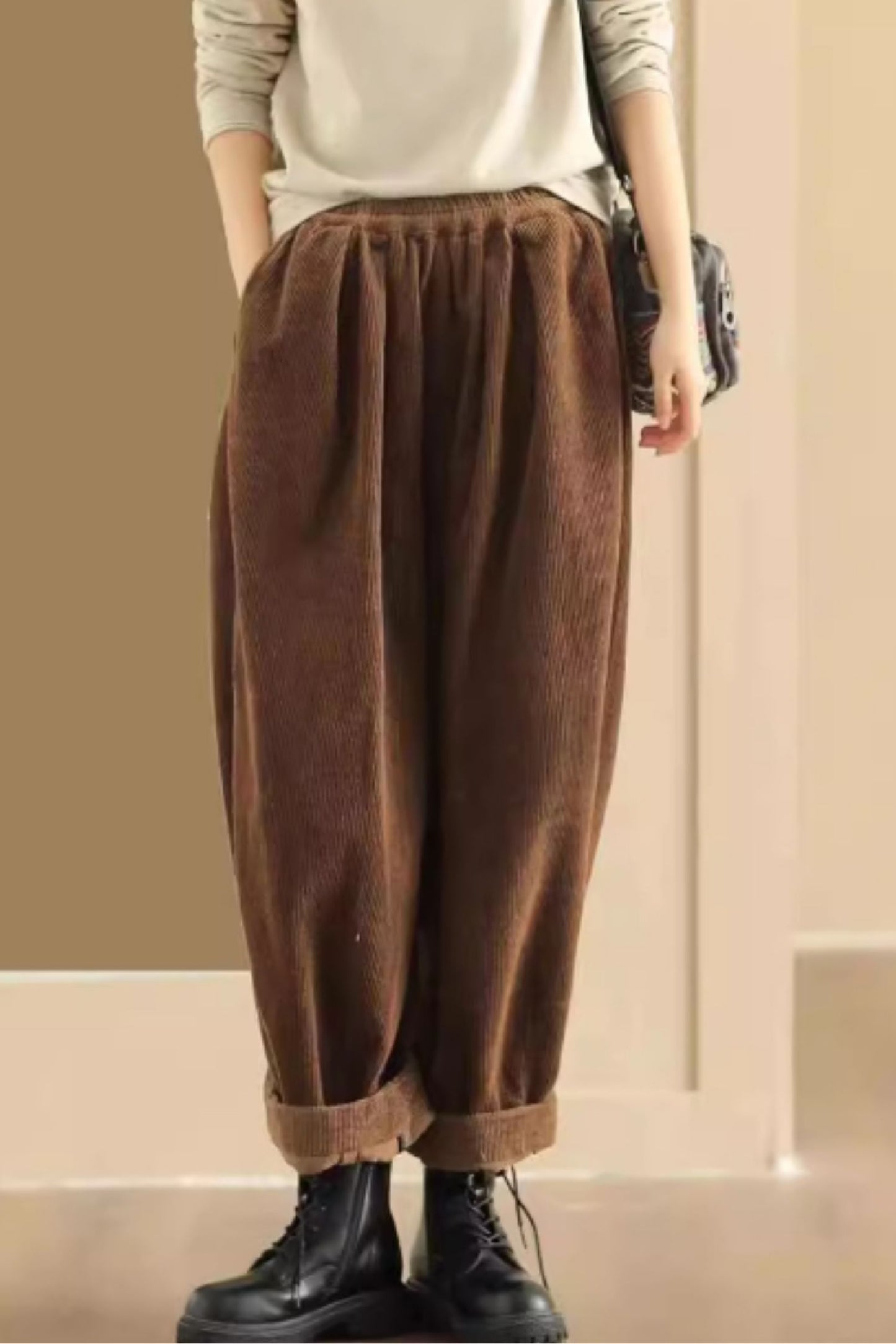 Elastic waist loose fitting corduroy pants C5125