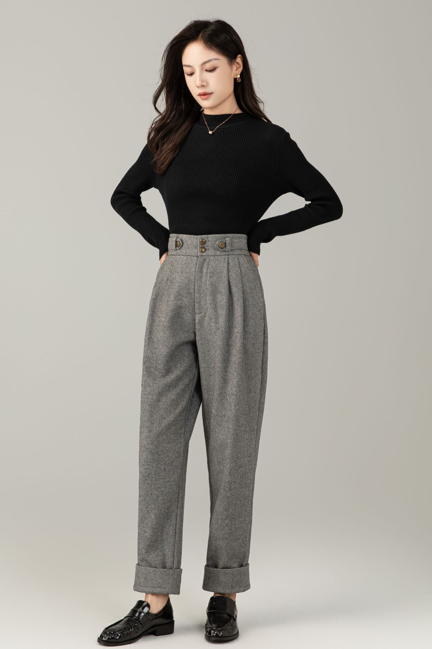 High-Waist Wool Trousers: Vintage Grey Pleated Cuffed Pants C5247