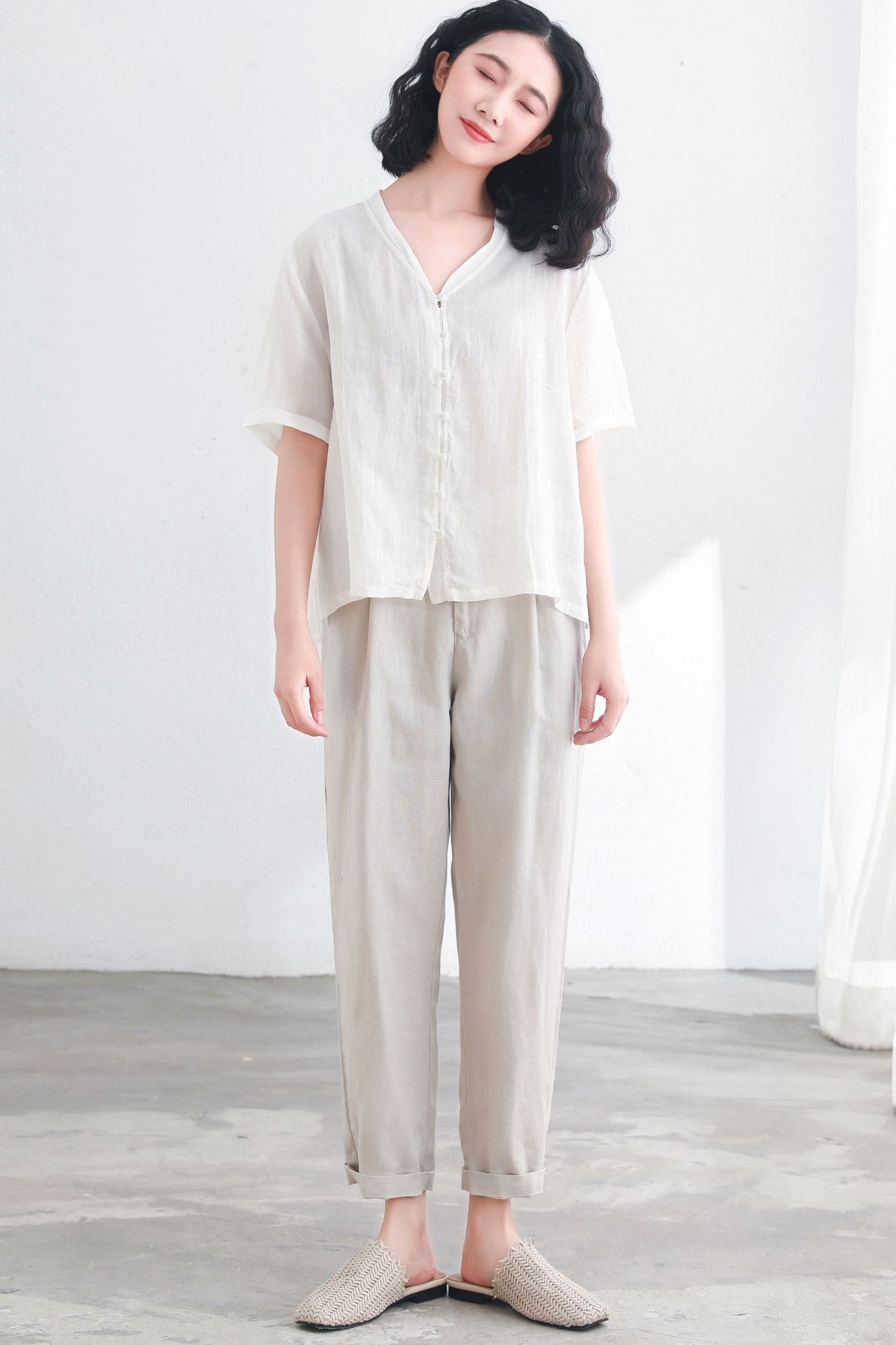 White Linen V-neck Summer Oversized Short Sleeve Casual Blouse C2712