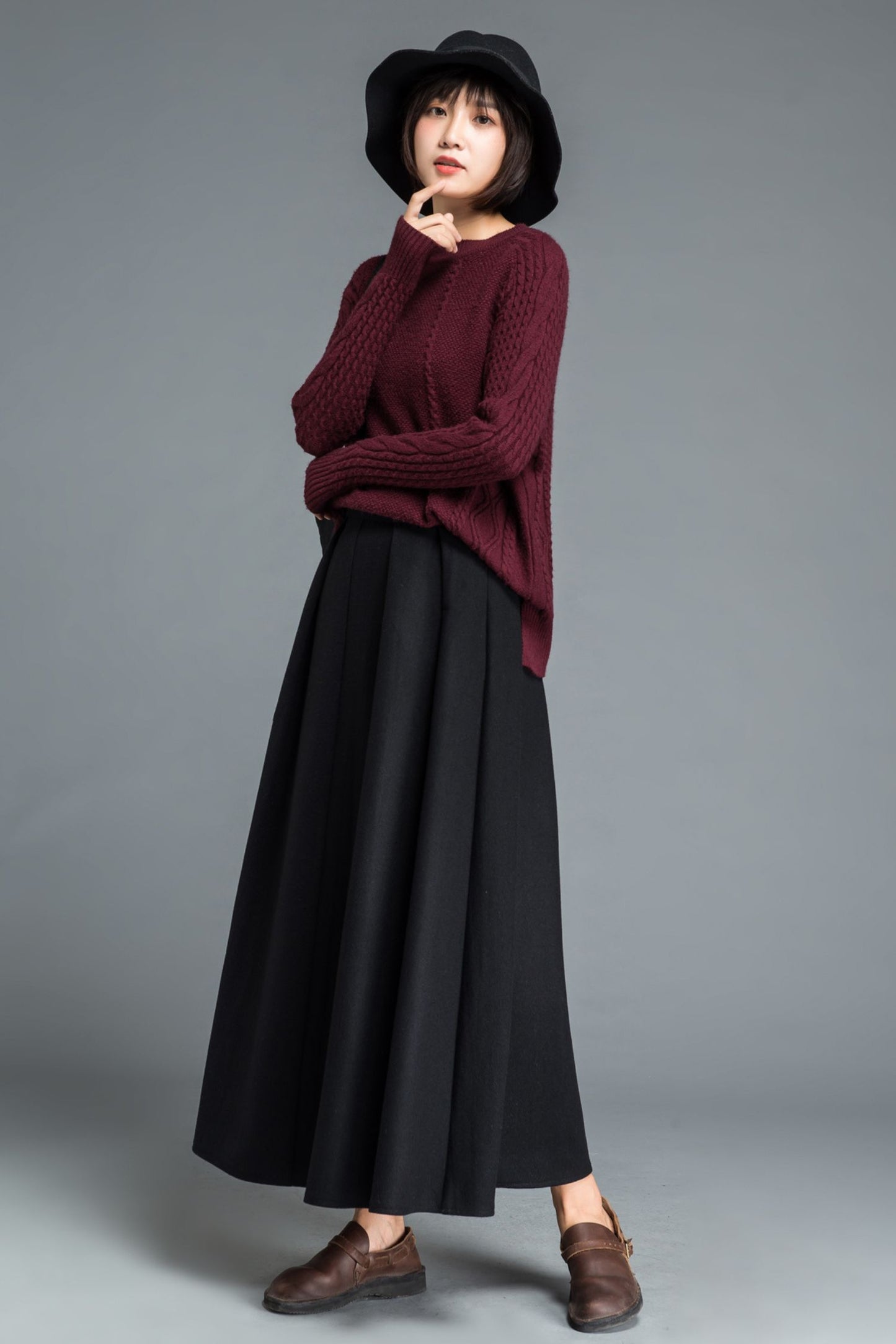 Fit and flare black long wool skirt C1208