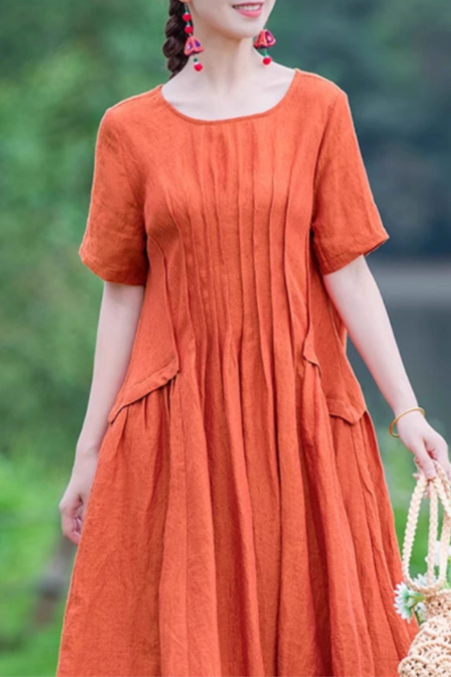 Midi length linen dress with pleating details C5060