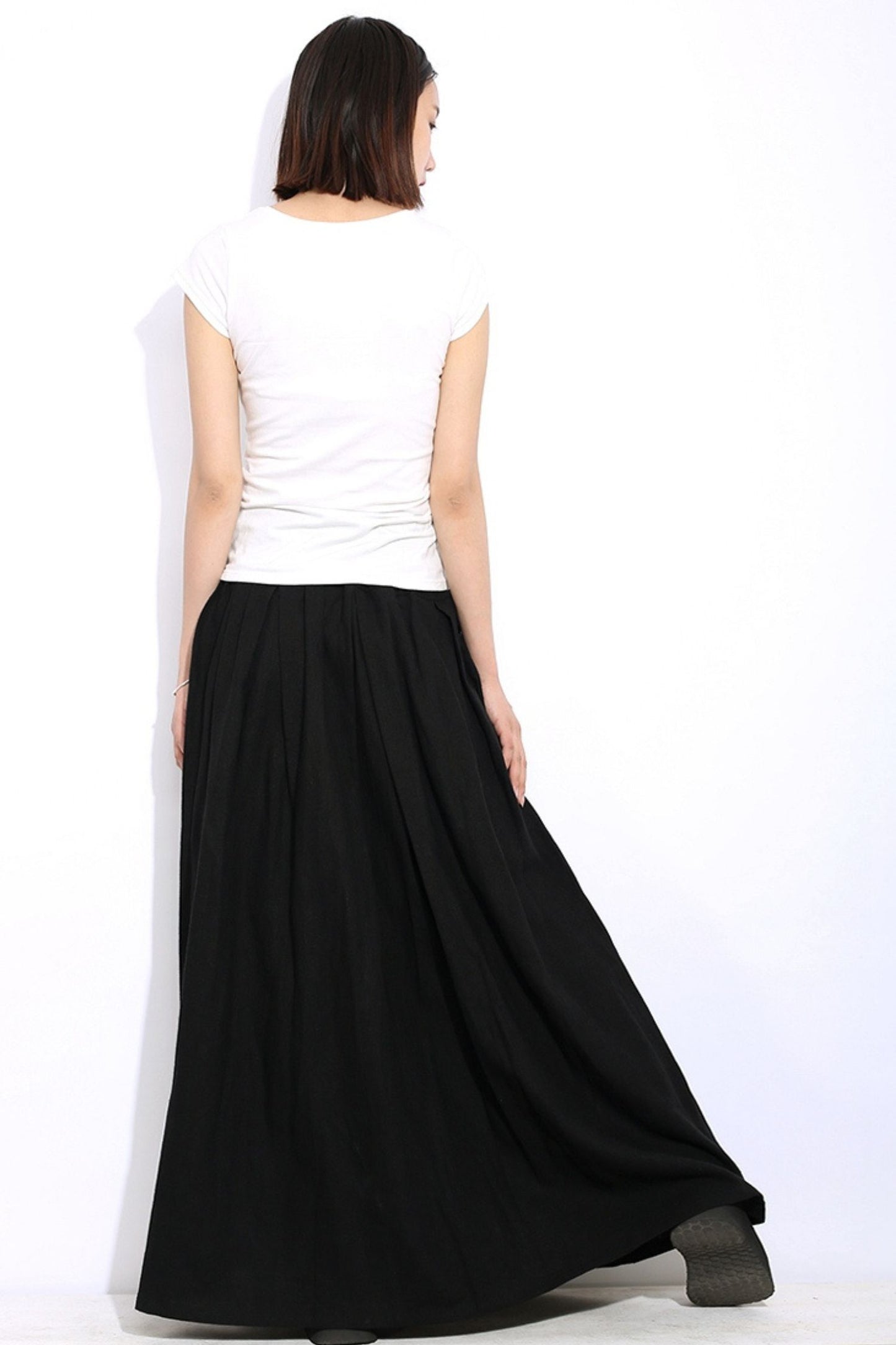 Black linen maxi long skirt C331