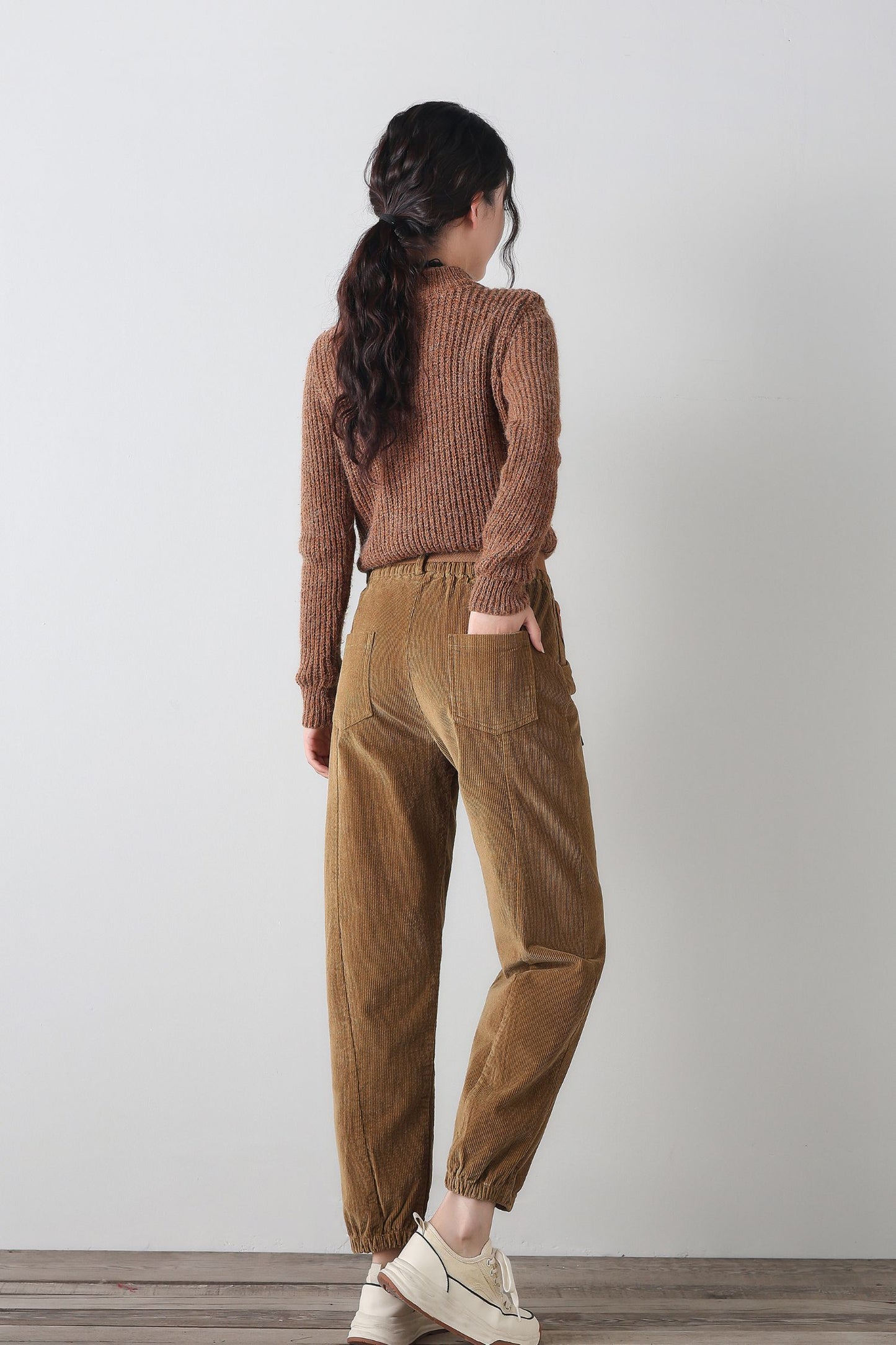 Long casual corduroy pants for women C4347