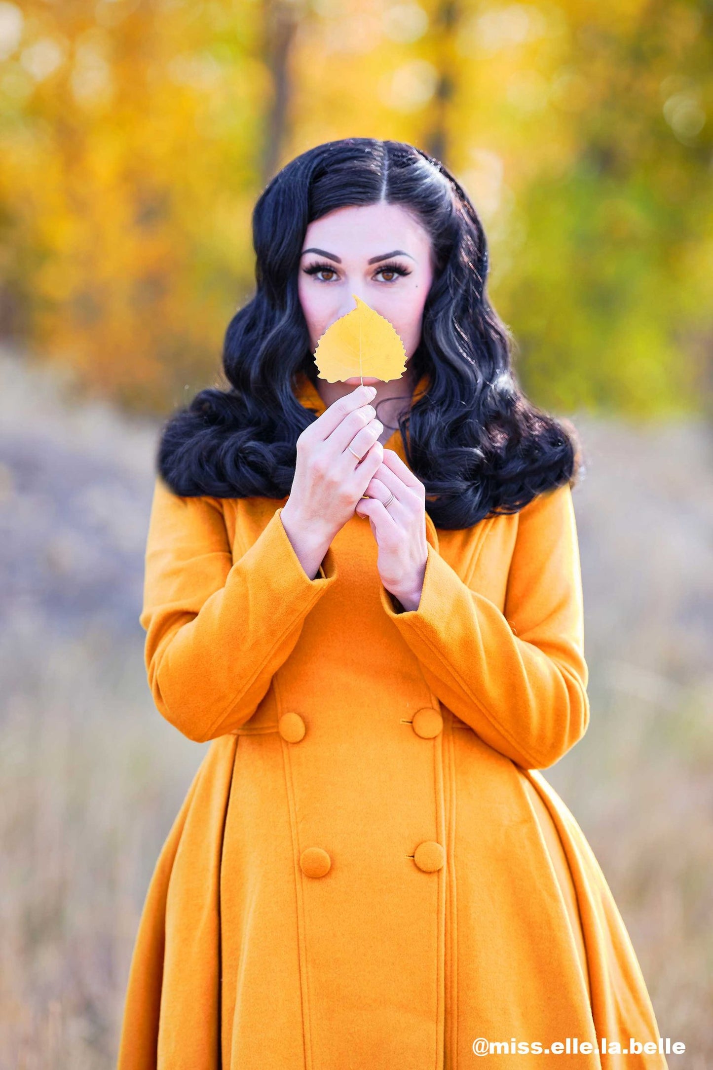 Double breasted fit and flare yellow wool coat C1768