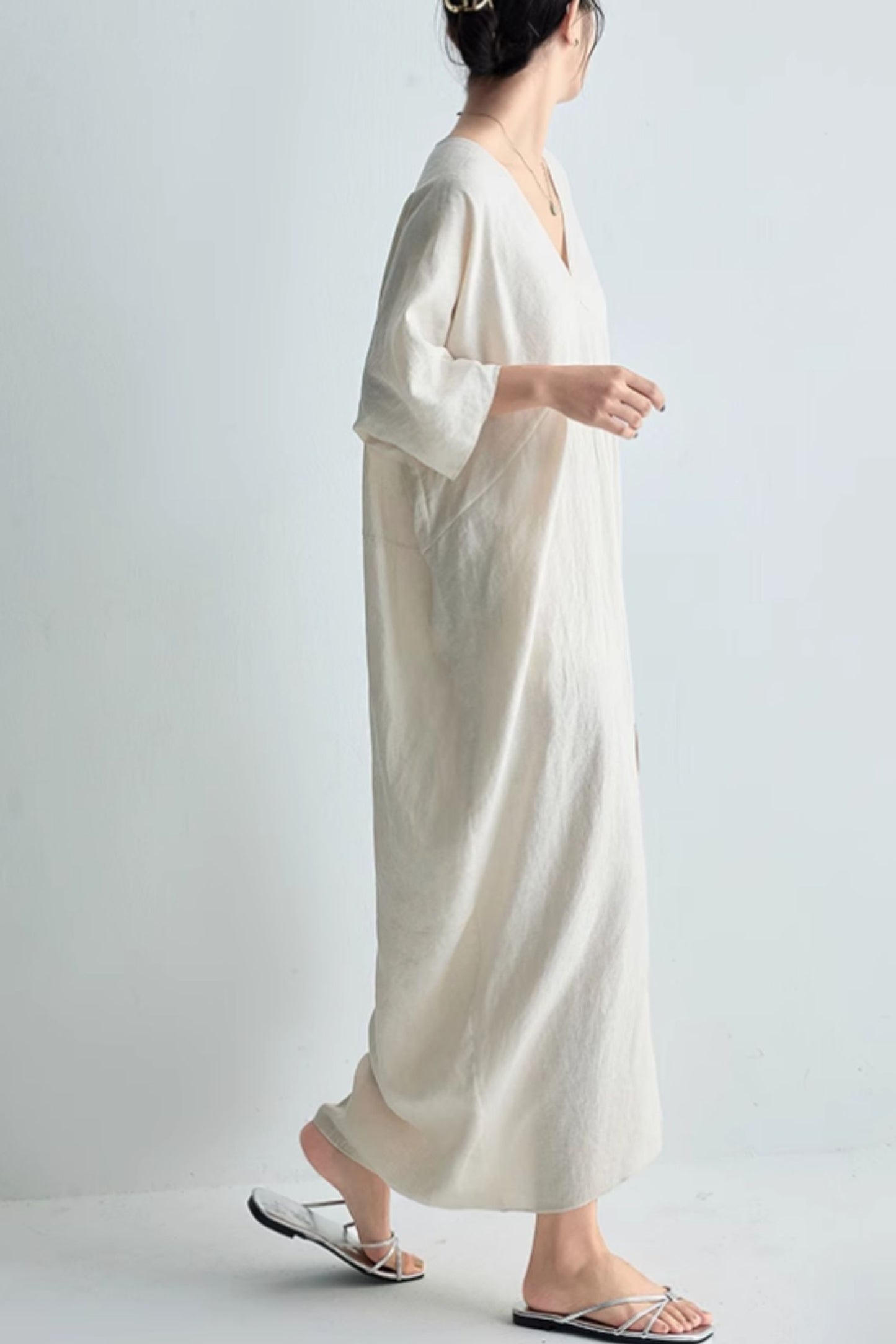Loose fitting summer long linen dress C5063