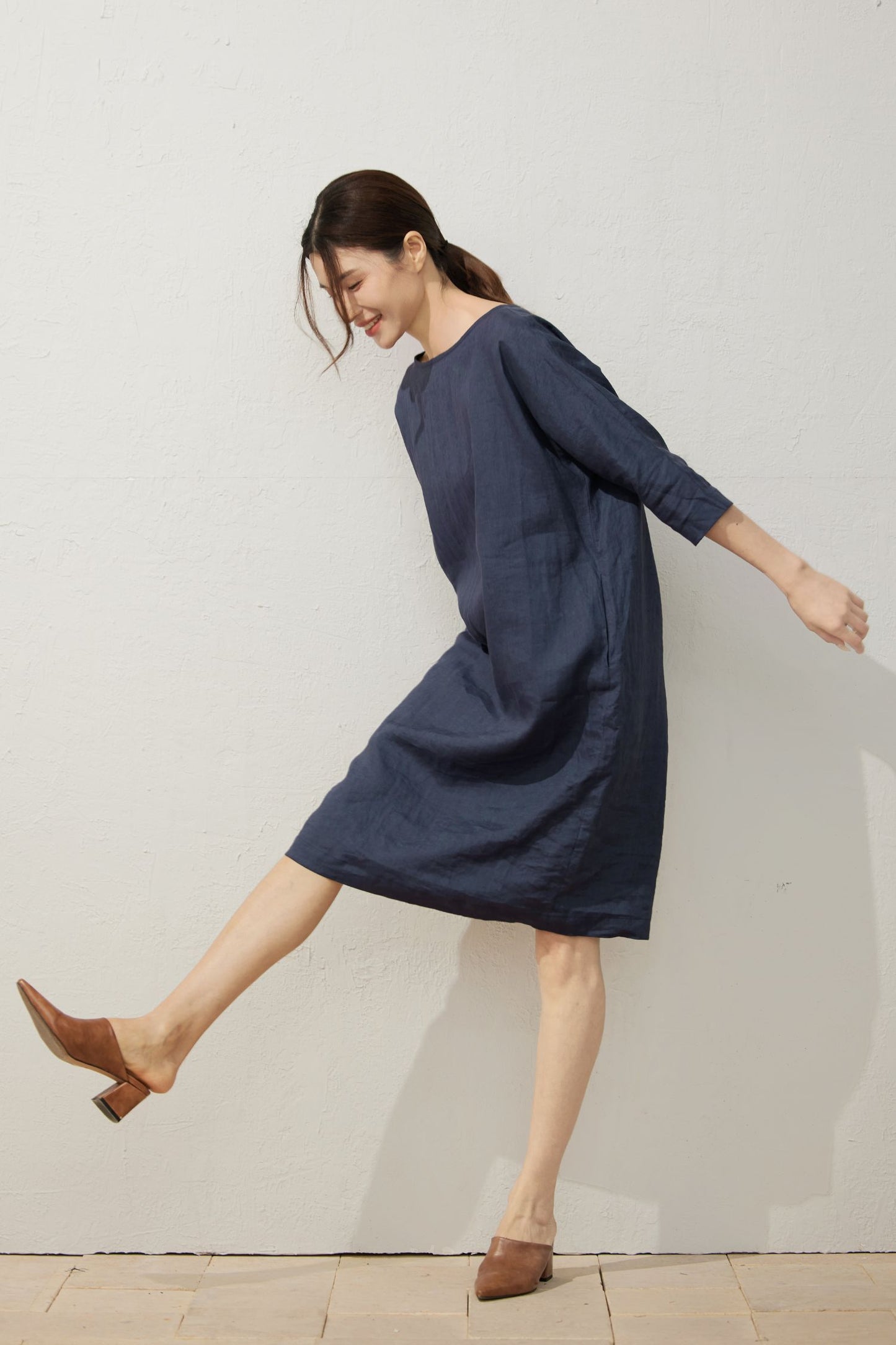 Elegant Navy Blue Linen Dress C3927
