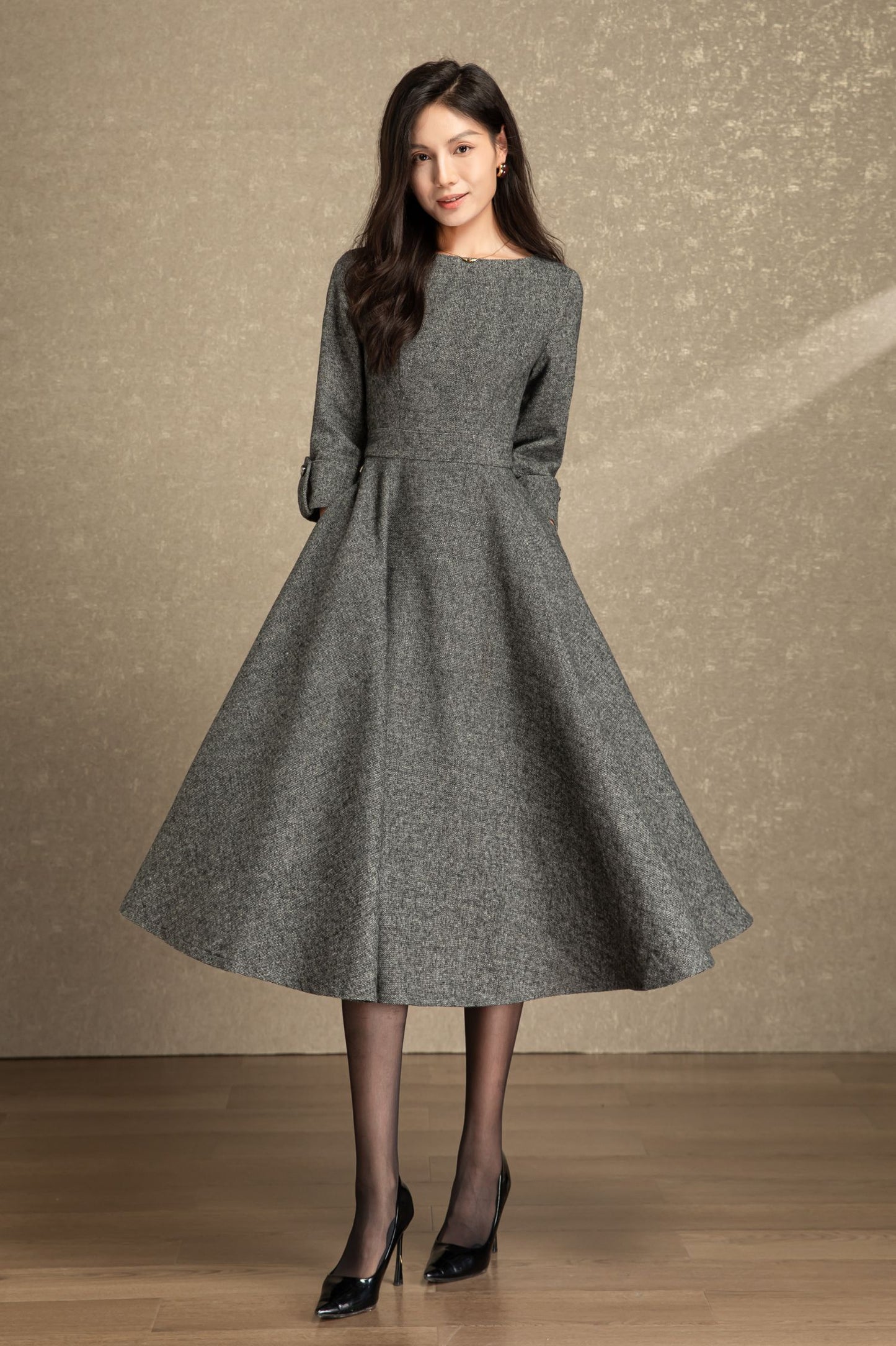 Gray midi fit and flare wool dress C4495