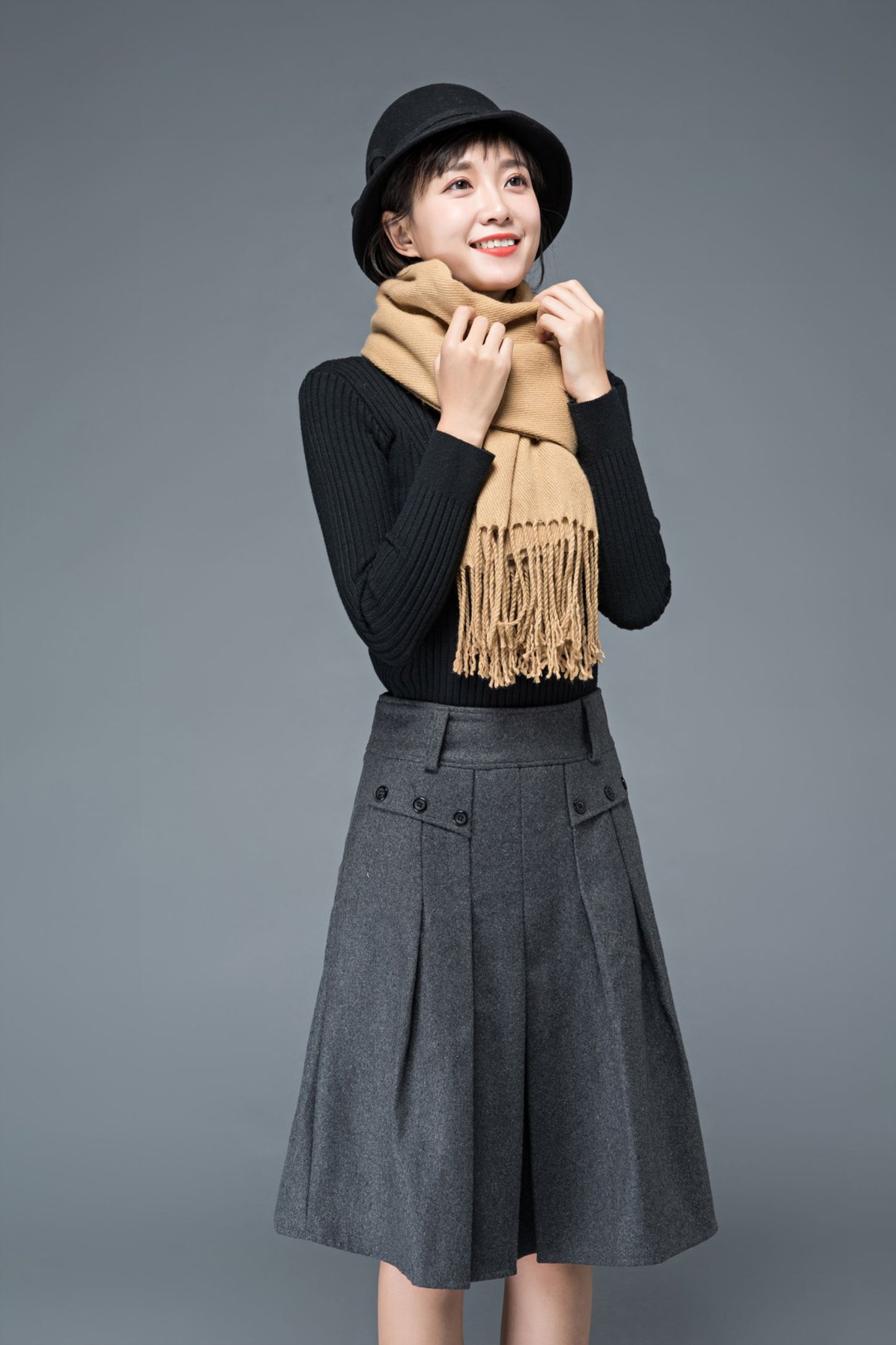 Knee length gray winter wool skirt C1195