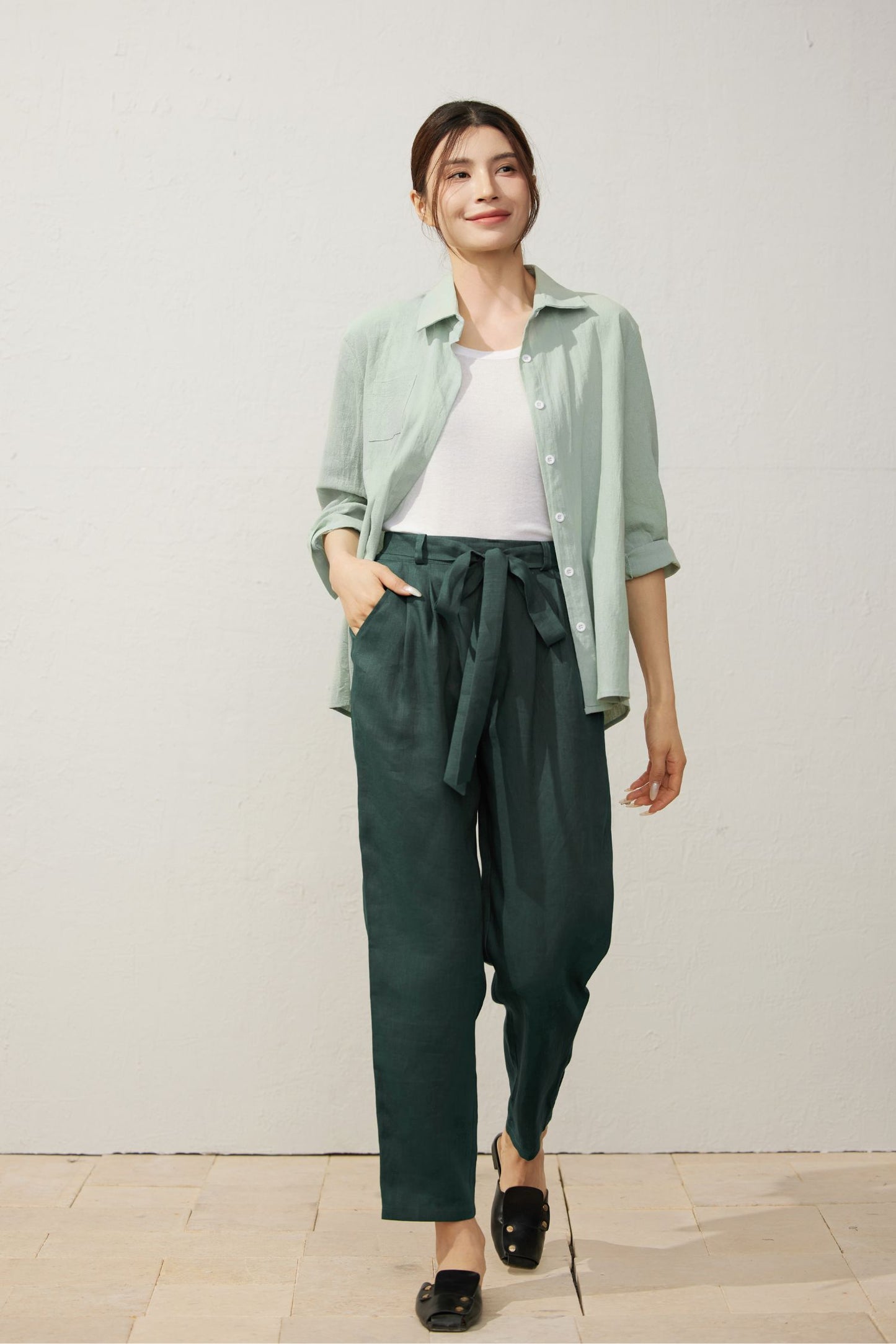 Women's Stylish Green Linen Pants C3935