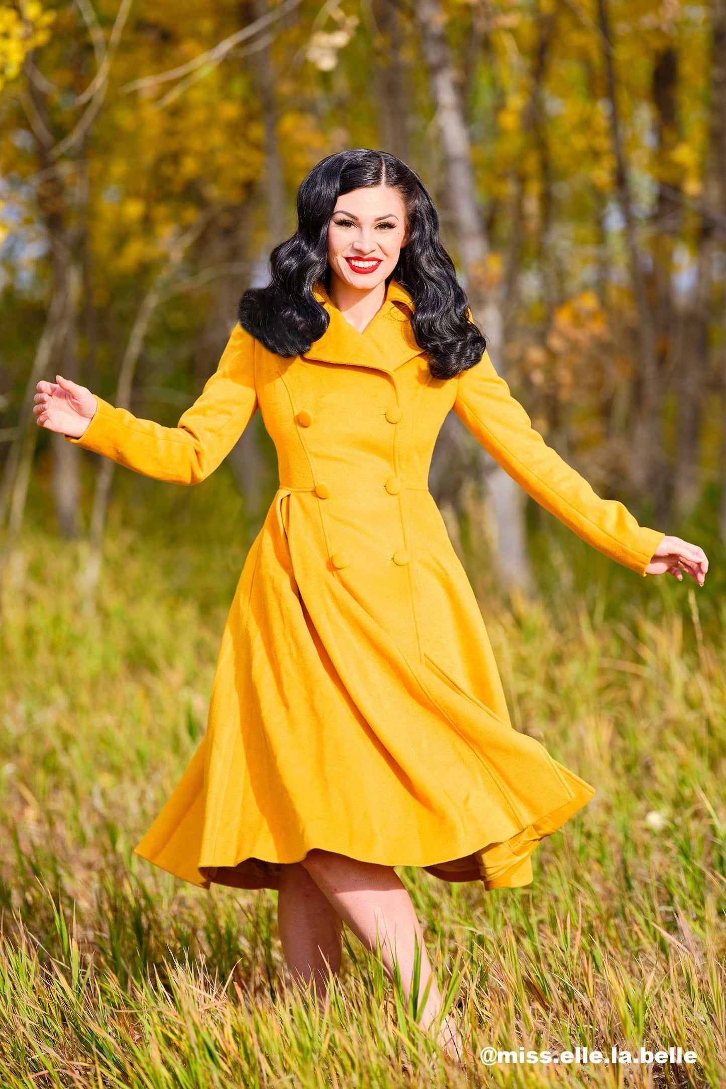 Double breasted fit and flare yellow wool coat C1768