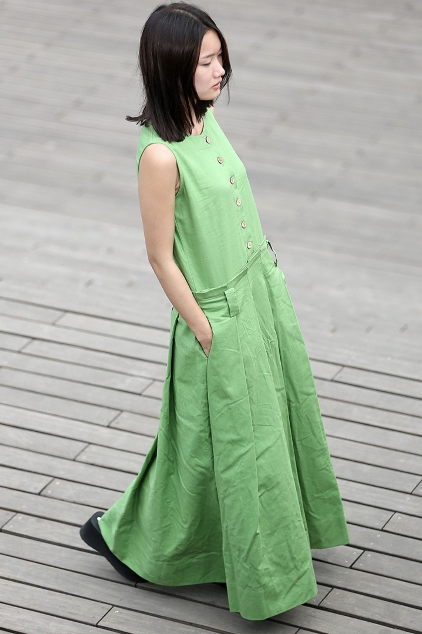Green Linen Maxi Dress - Sleeveless Pleated Flowing Silhouette C271