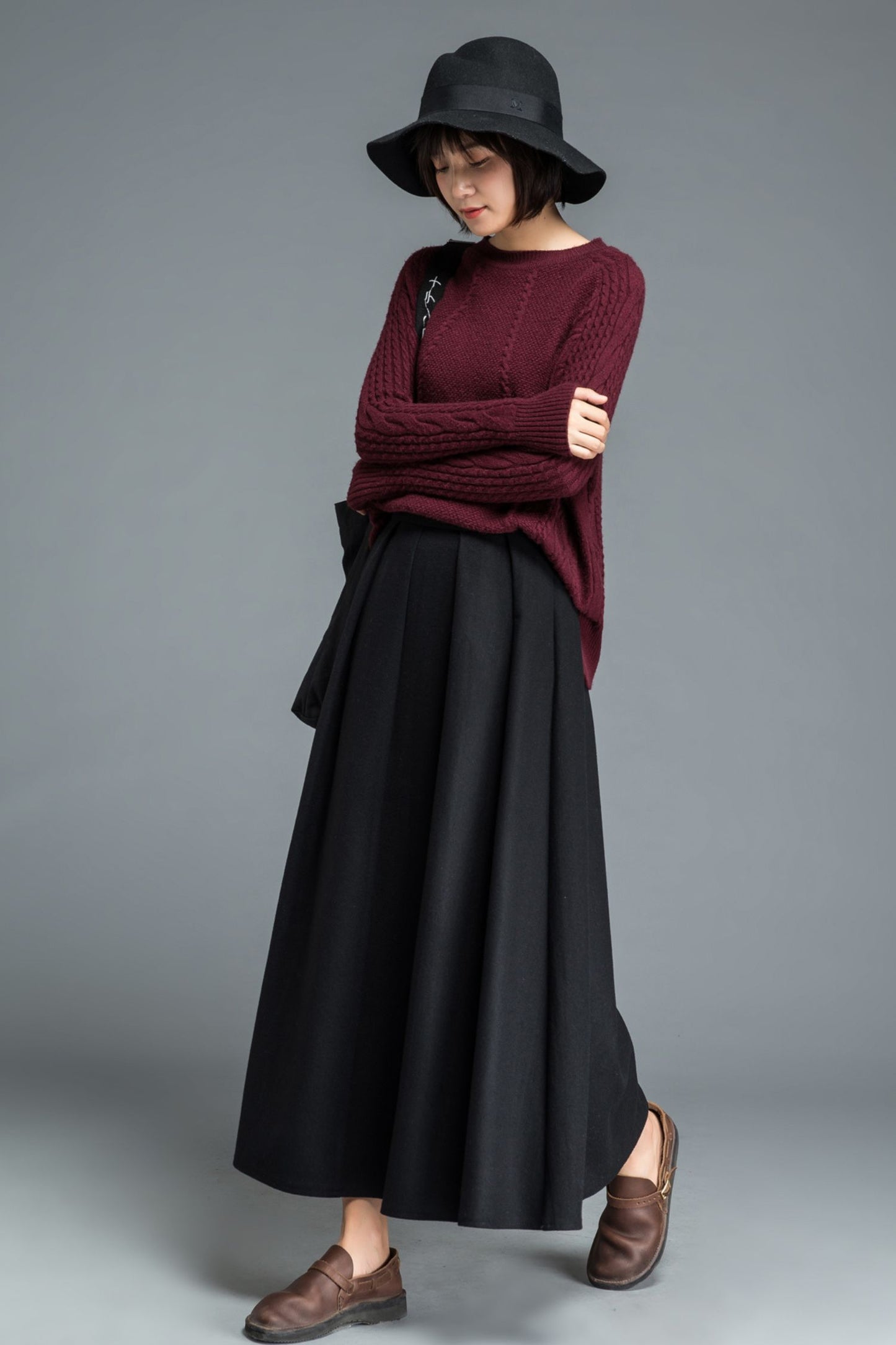 Fit and flare black long wool skirt C1208