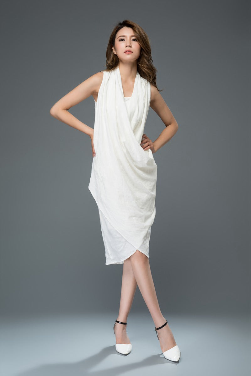 Loose fitting asymmetrical white linen dress c910