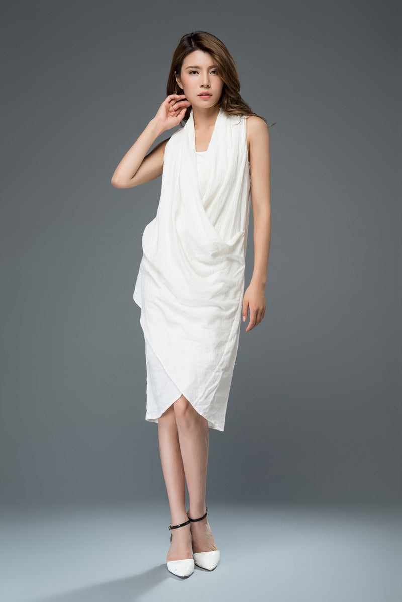 Loose fitting asymmetrical white linen dress c910