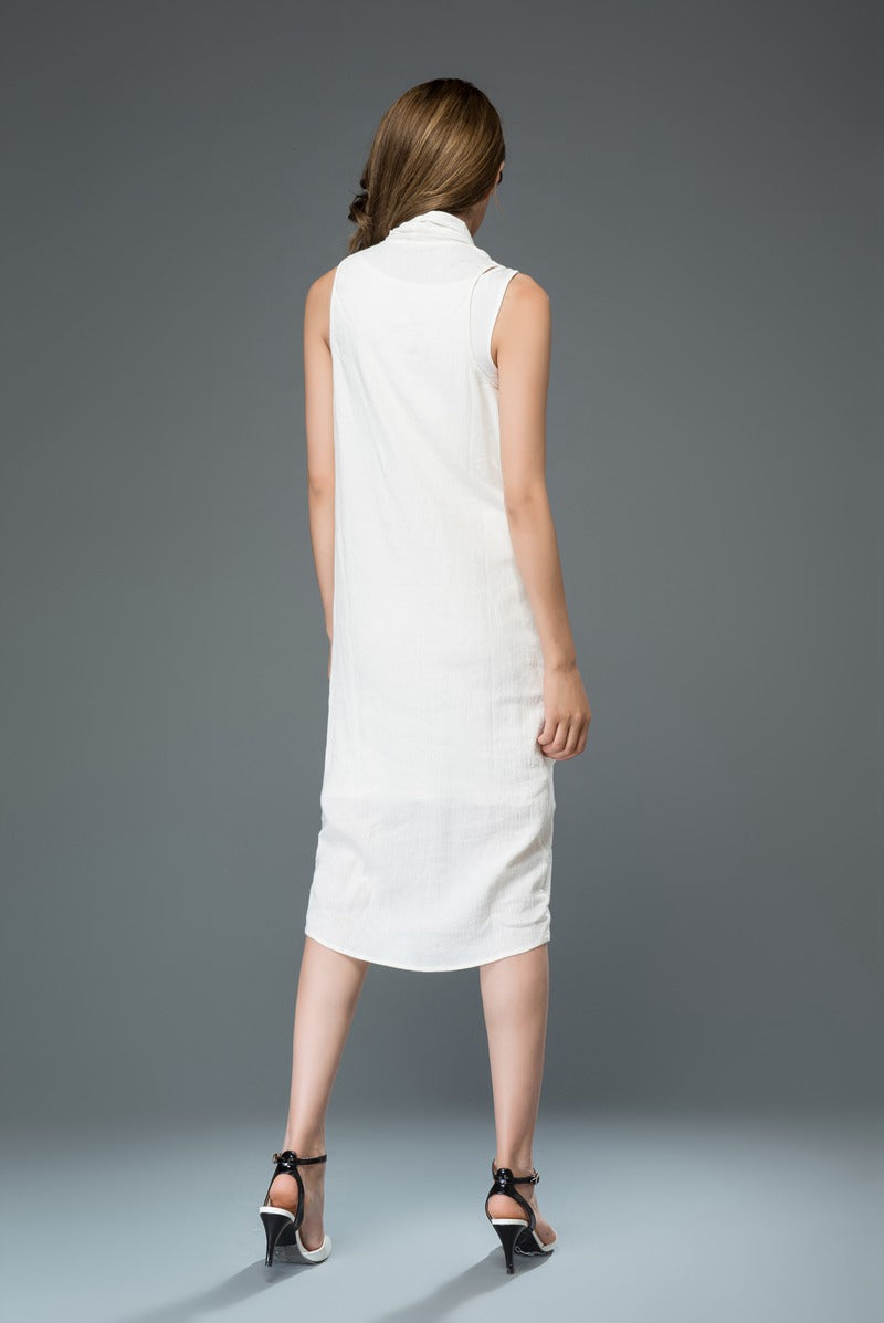 Loose fitting asymmetrical white linen dress c910
