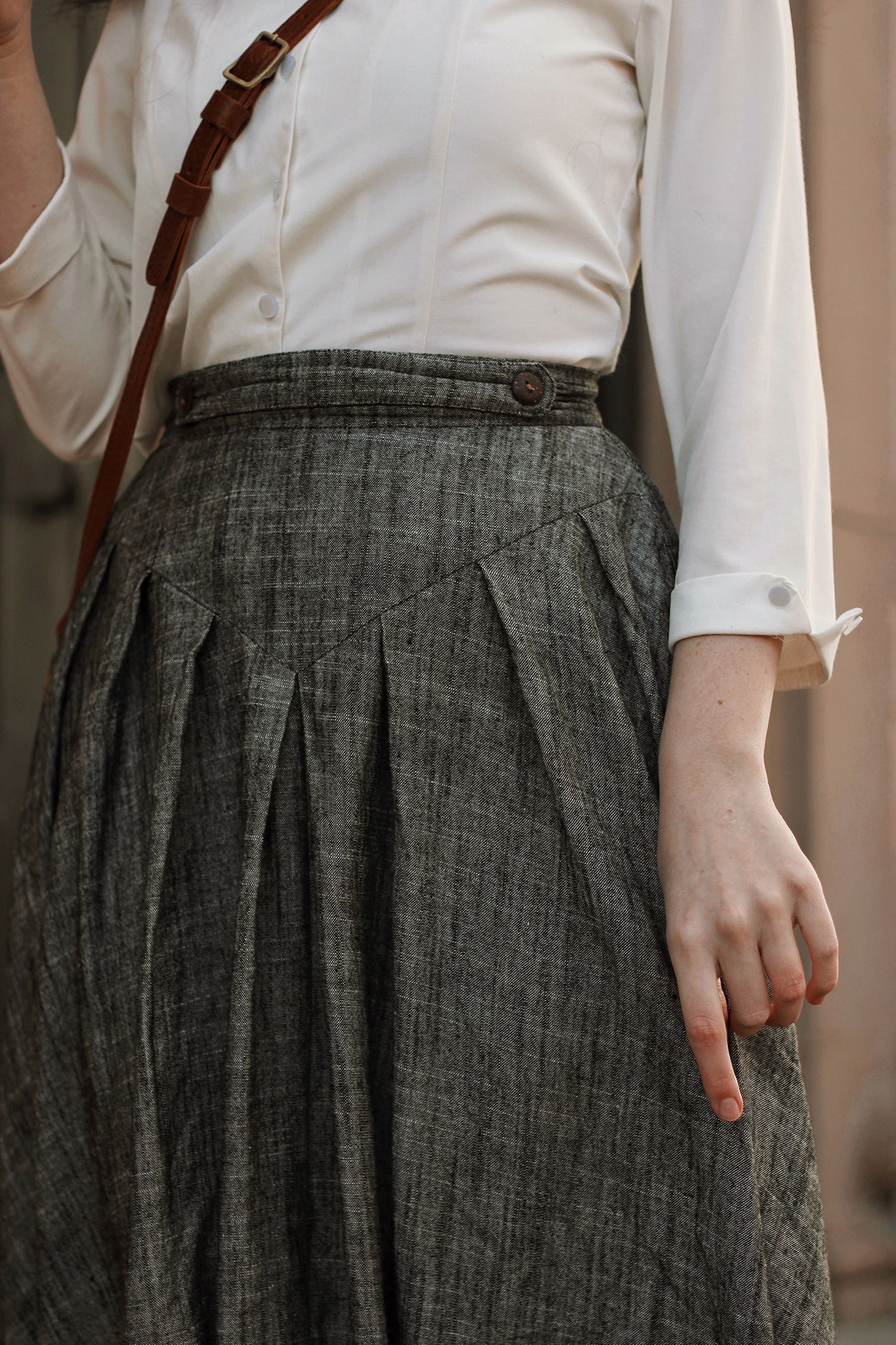 Vintage Inspired Linen Skirt with Pockets C3941