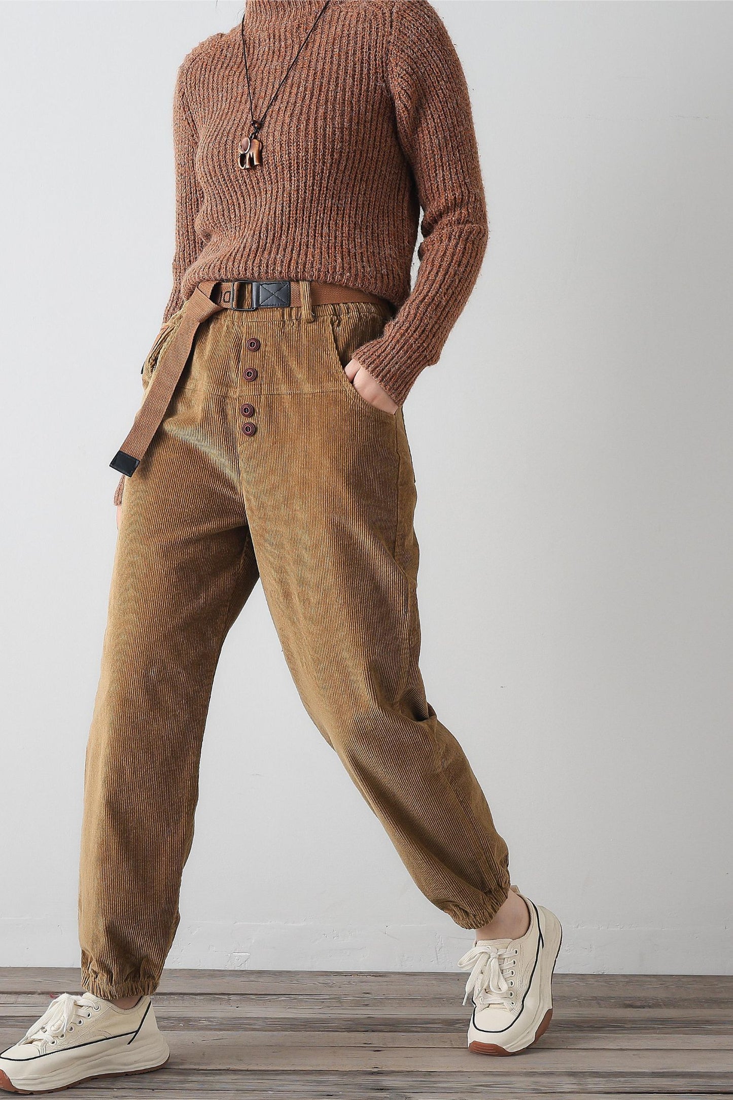 Long casual corduroy pants for women C4347