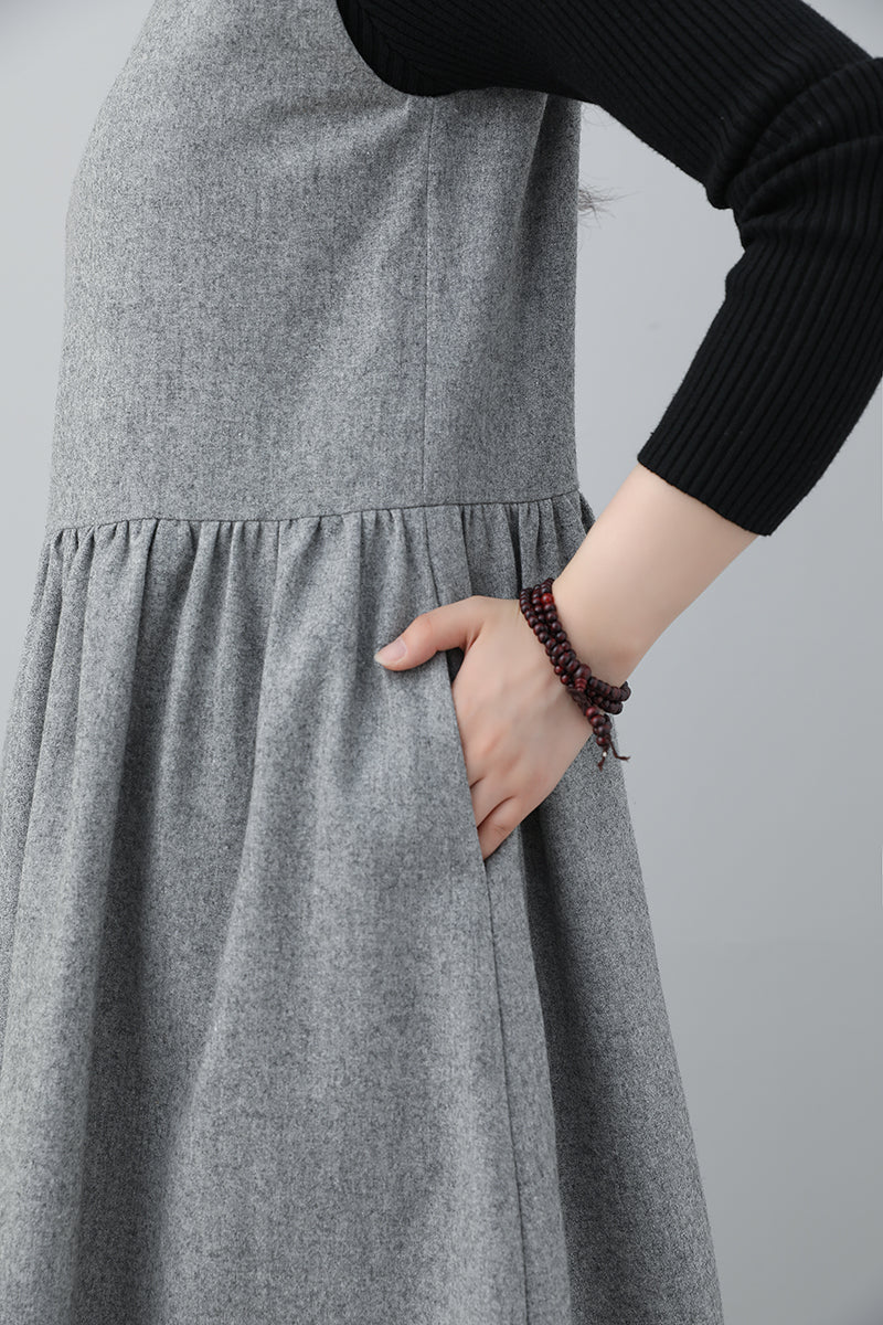 Women Gray Sleeveless Wool Dress C3025
