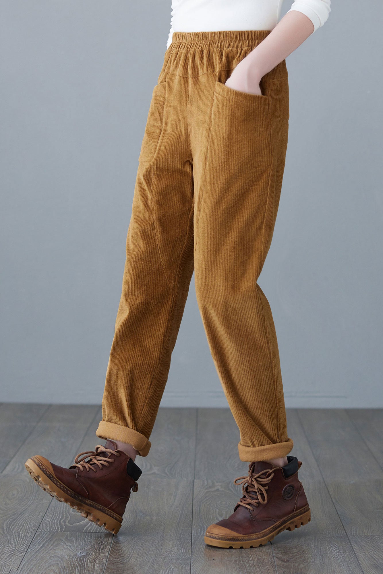 Women's Elastic Waist Corduroy Pants C2620