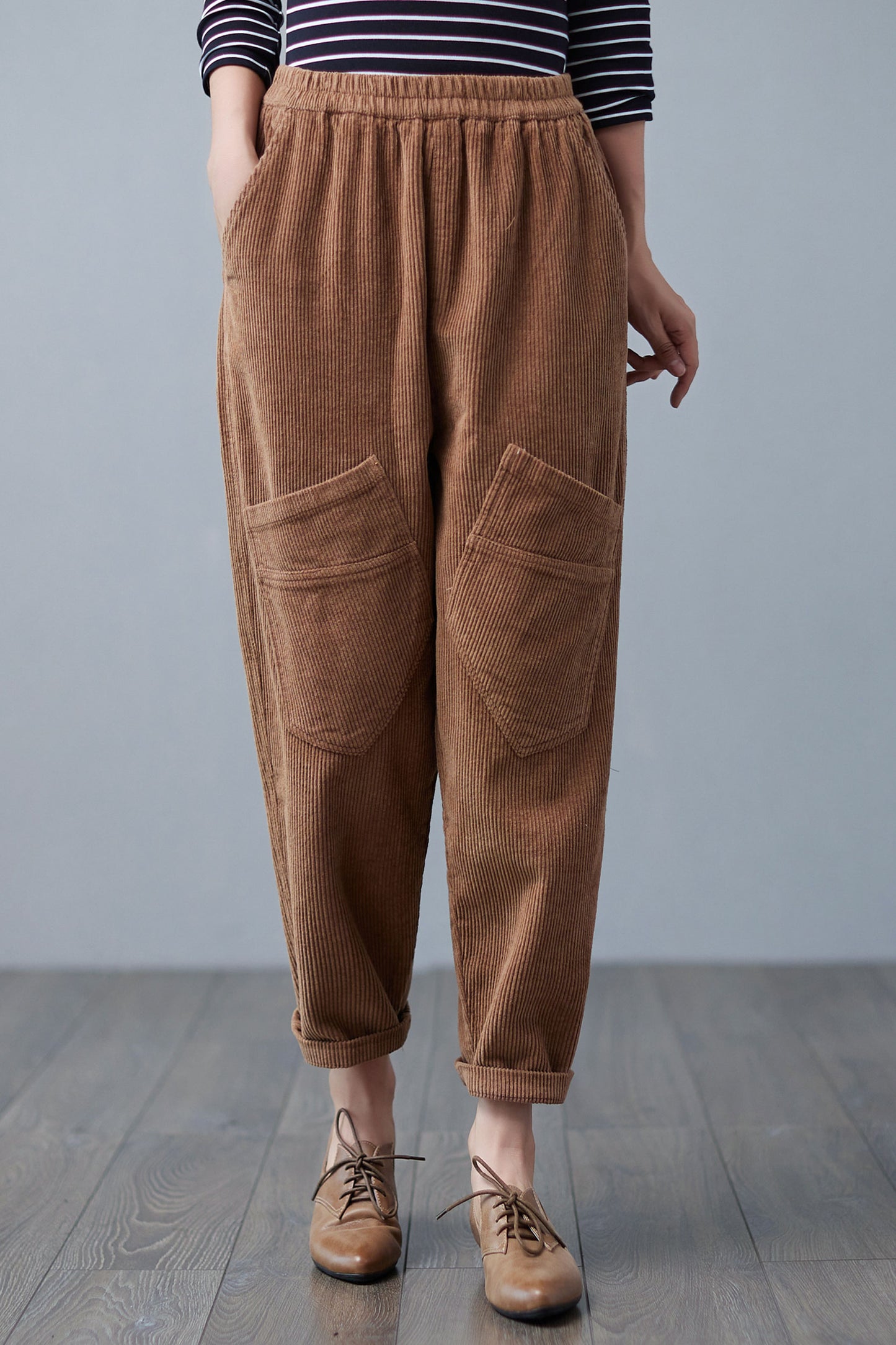 Caramel Elastic Waist Cropped Corduroy Pants C2504