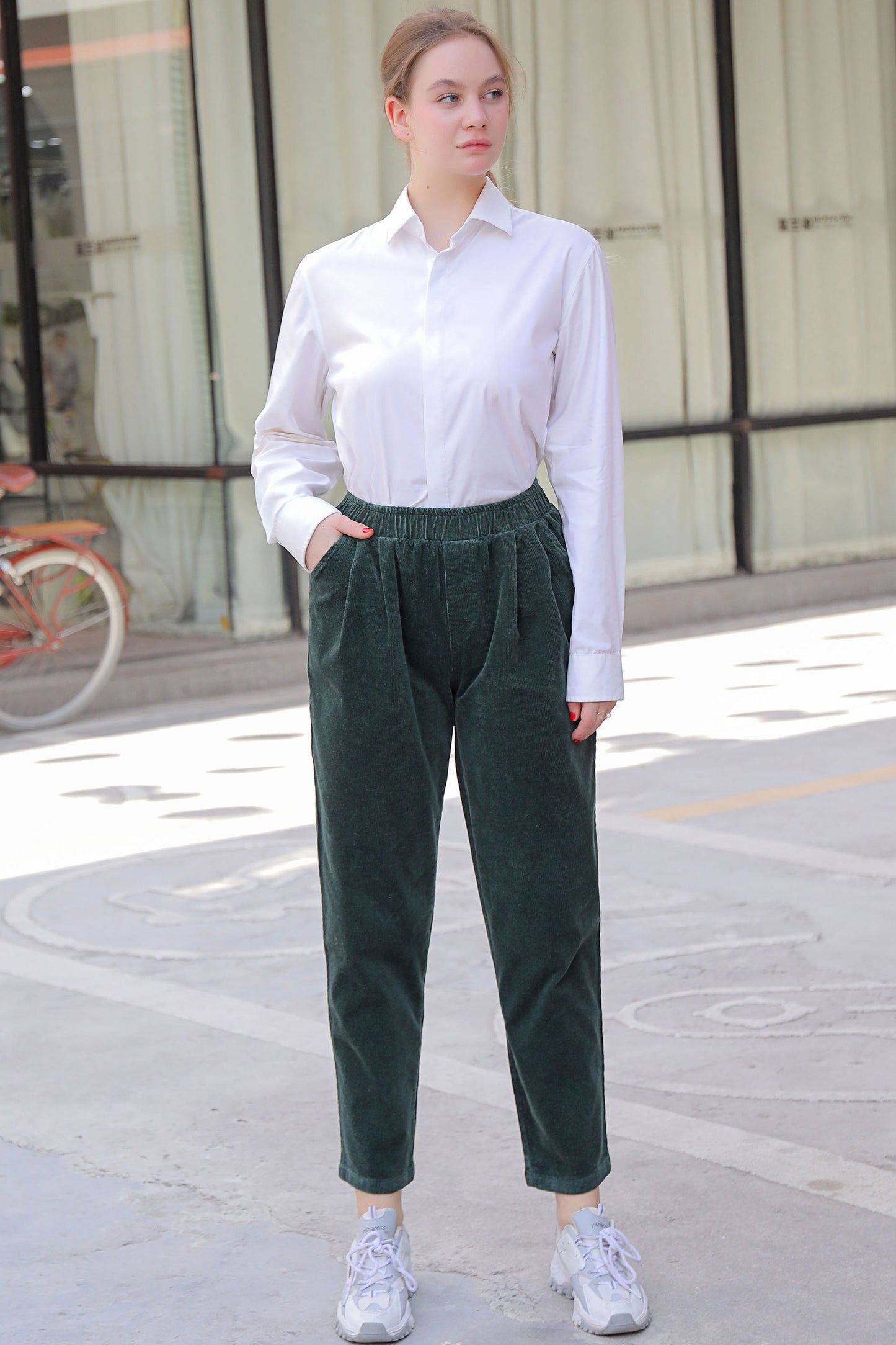 Black Elastic Waist Corduroy Pants C2765 YY05781