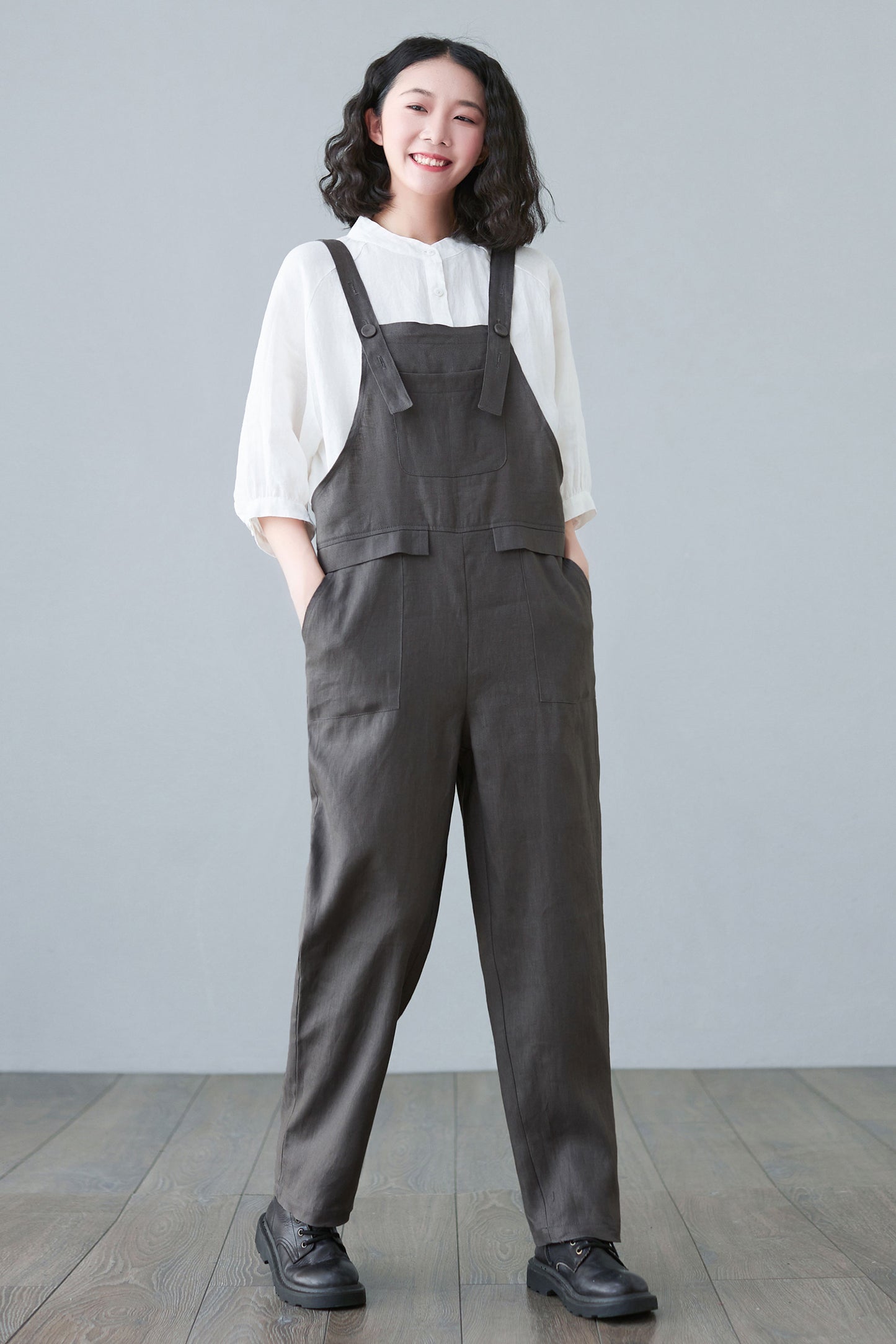womens Gray linen jumpsuit with pockets C2650