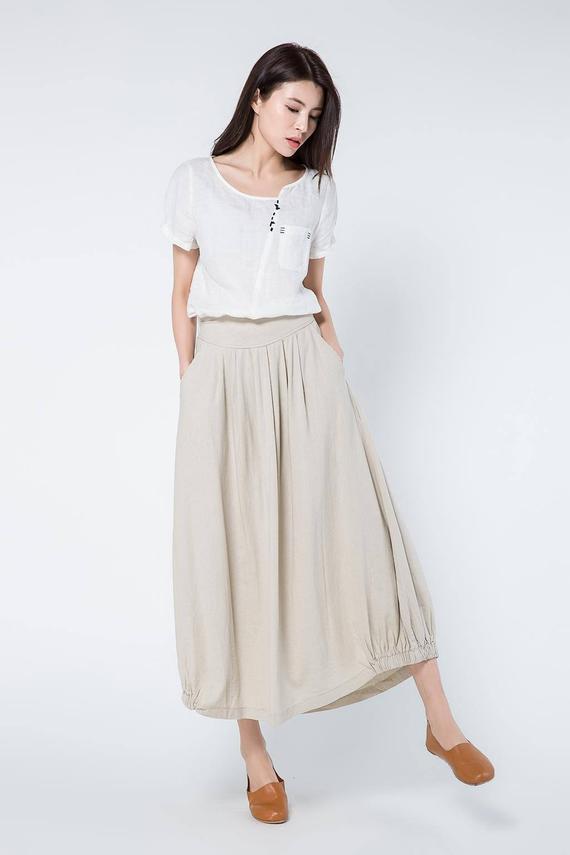 beige skirt