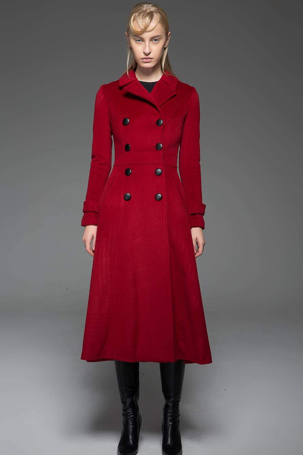 Double-Breasted Woman's Coat with Black Buttons C741