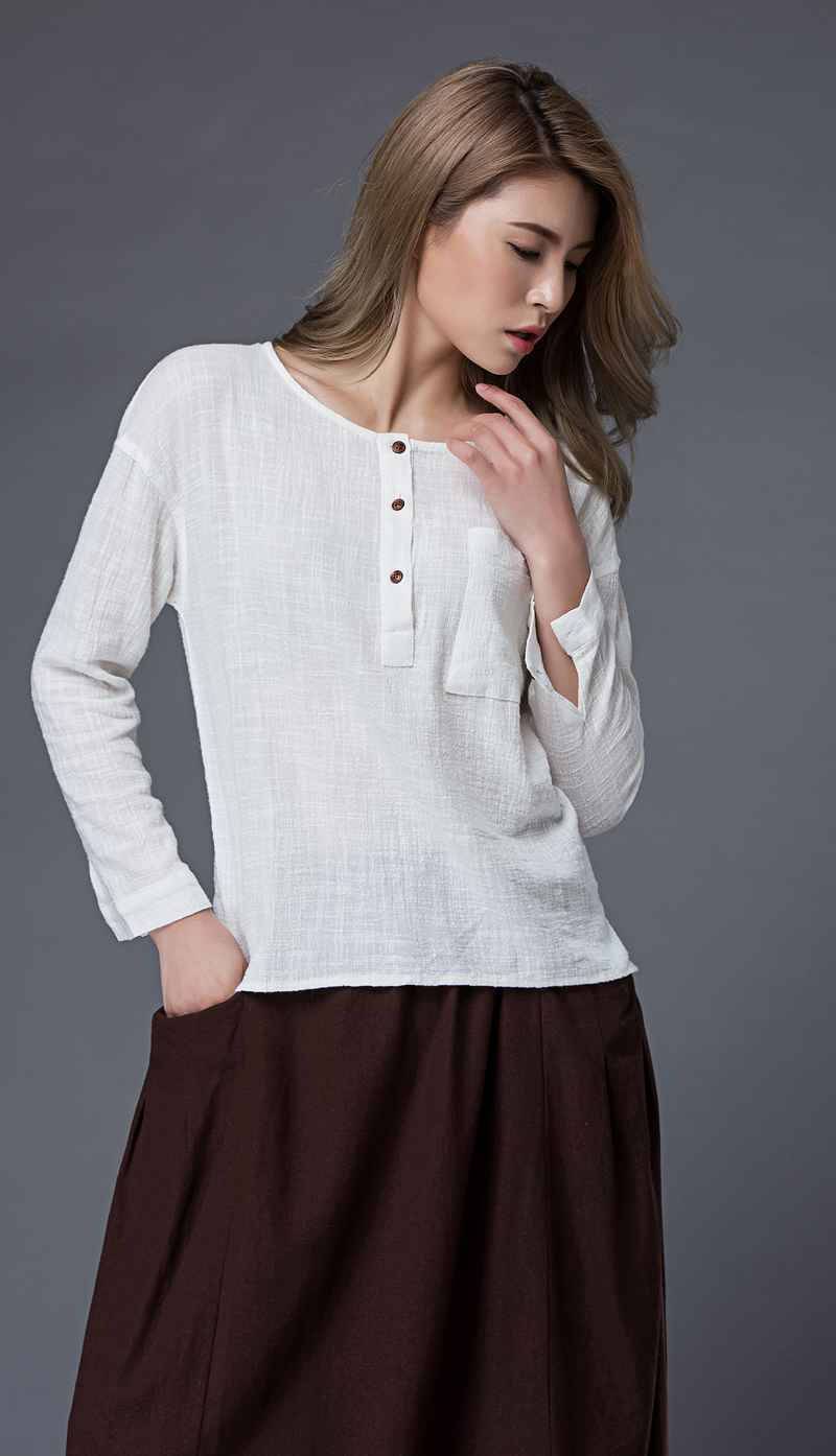 Linen crop top, linen top, white linen top, long sleeve top, white linen blouse, summer top, pocket top with long sleeves, loose top C859