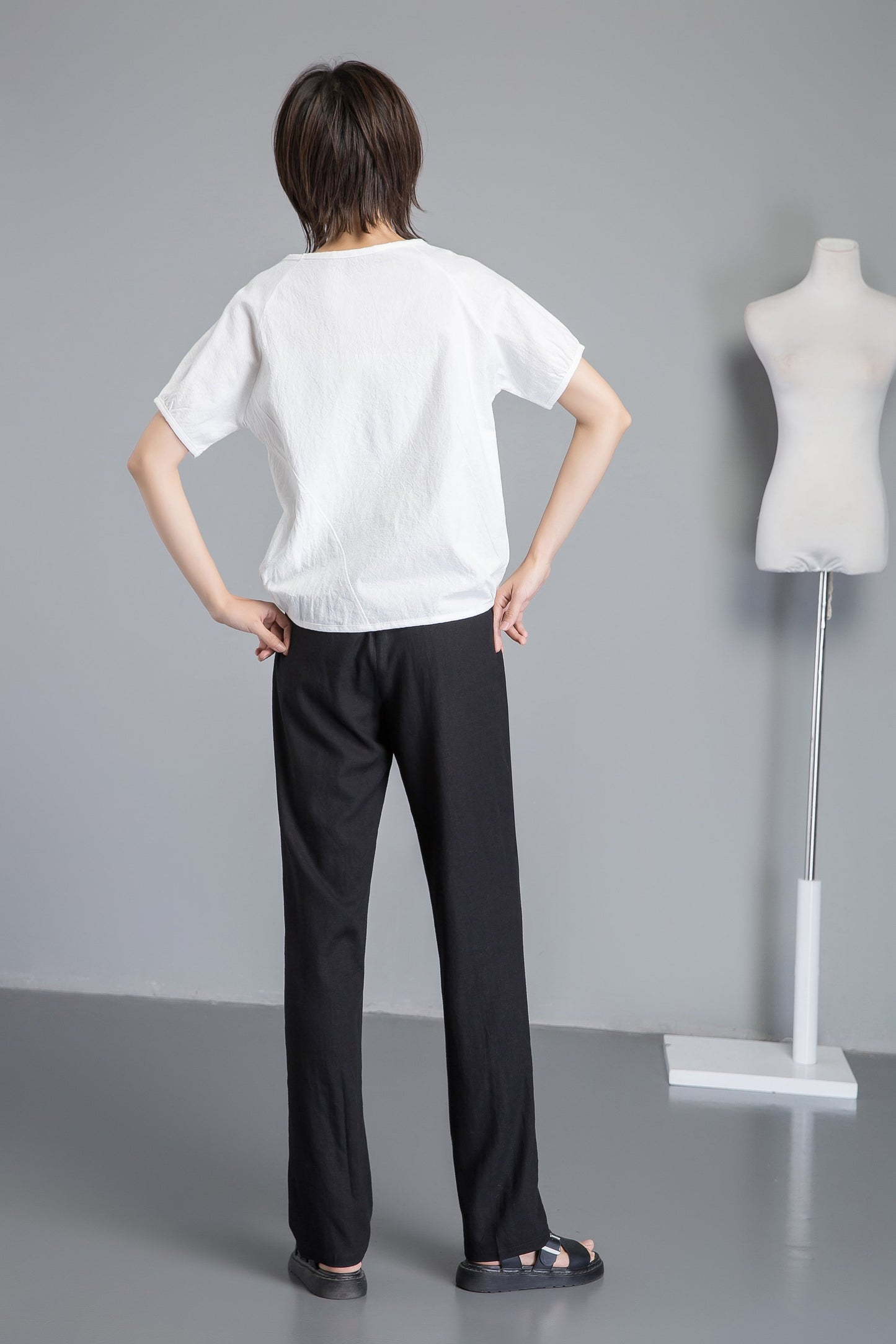 white linen top, oversized linen top, linen blouse for summer, loose and casual blouse, linen loose blouse, short sleeve blouse C1264