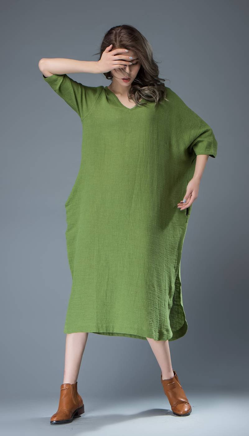 Green Linen Midi Dress with Loose Fit and Pockets - Elegant Summer Style Green Linen Midi Dress with Loose Fit and Pockets - Elegant Summer Style